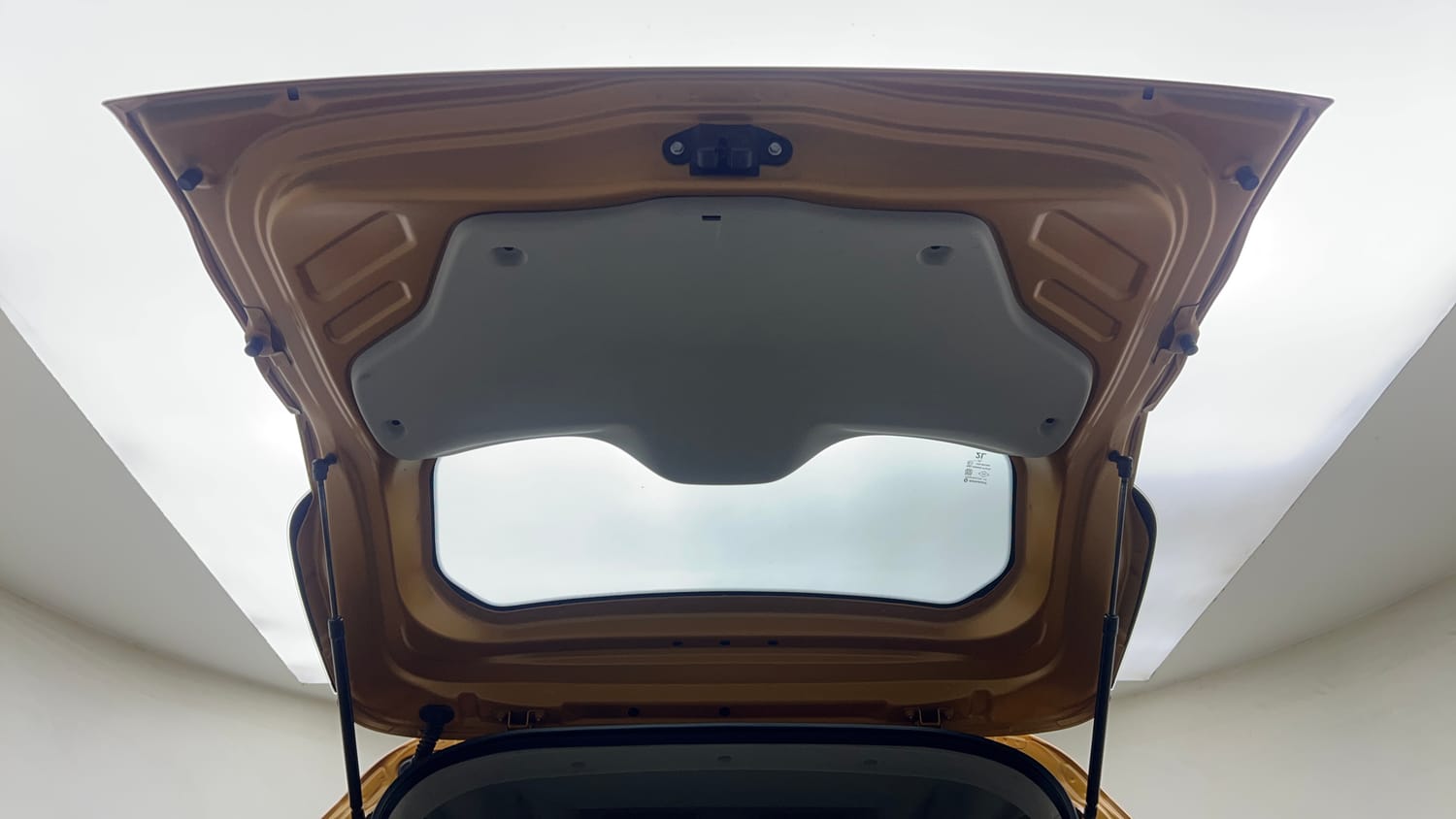 Used 2020 Renault Triber RXT Petrol Manual interior DICKY DOOR OPEN VIEW