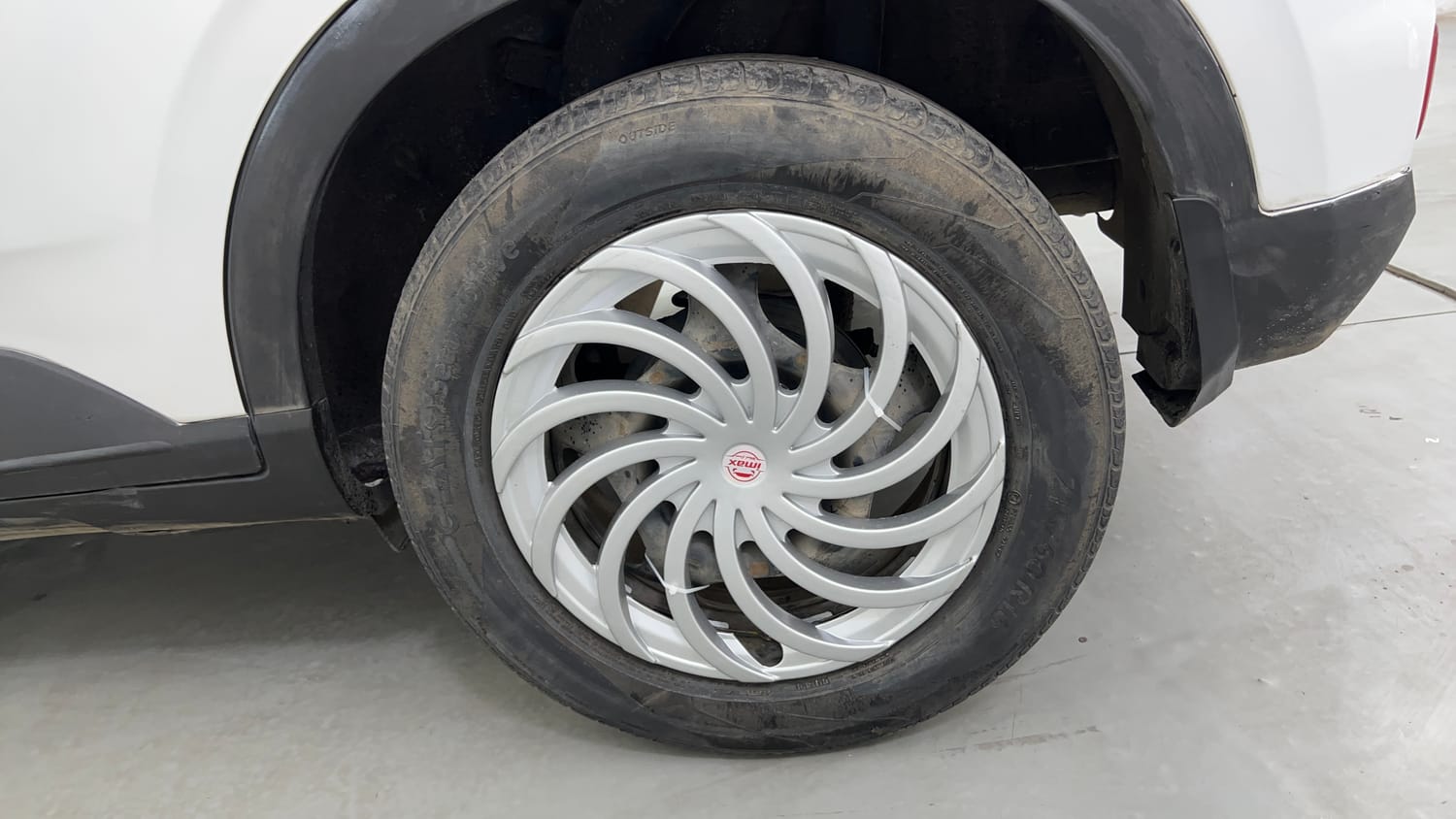 Used 2021 Hyundai Venue SX 1.5 CRDi Diesel Manual tyres LEFT REAR TYRE RIM VIEW