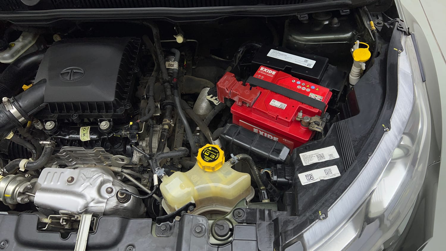 Used 2023 Tata Nexon XM Plus (S) Petrol Manual engine ENGINE LEFT SIDE VIEW