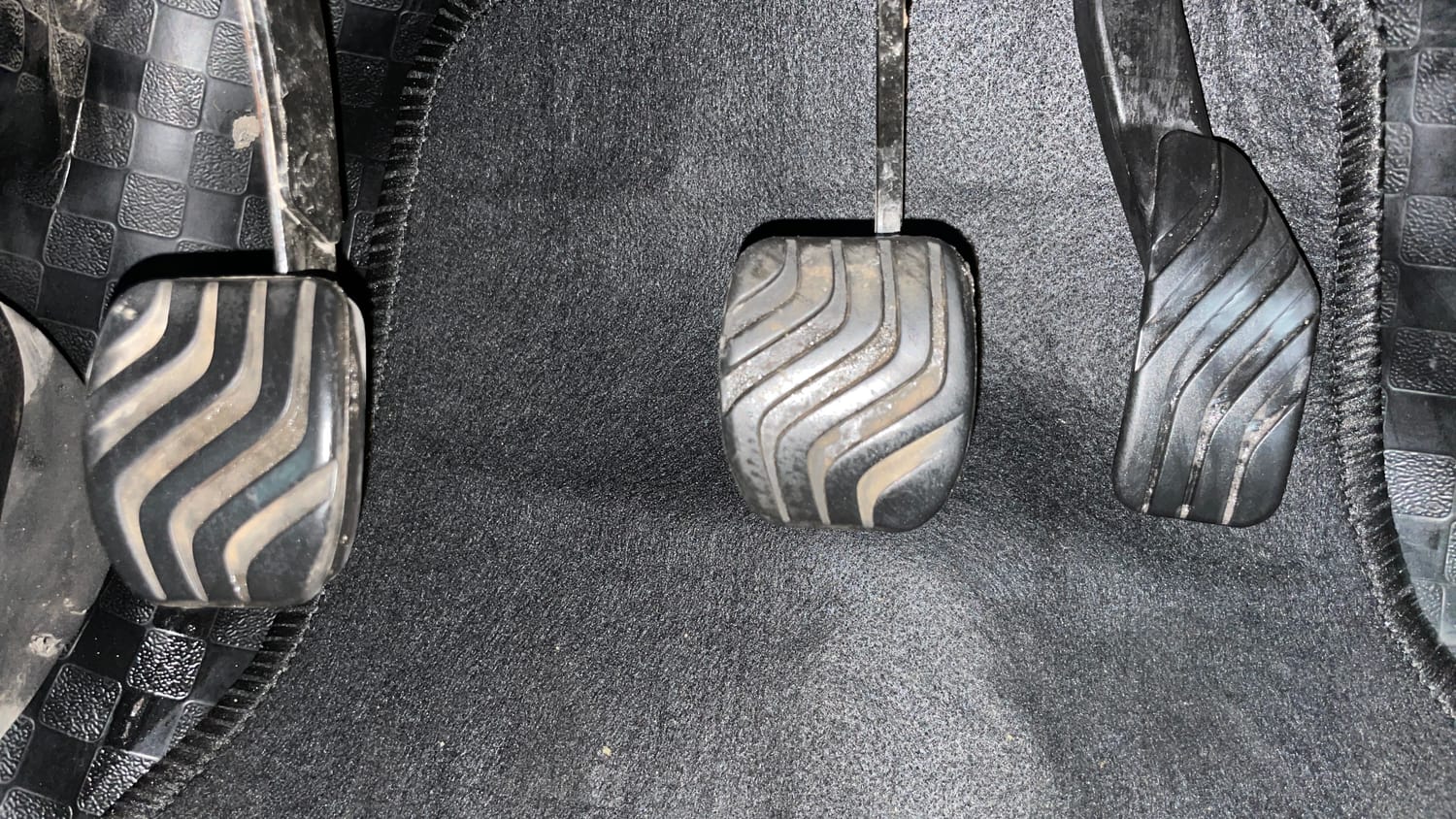 Used 2018 Renault Kwid 1.0 RXT Petrol Manual interior PEDALS VIEW