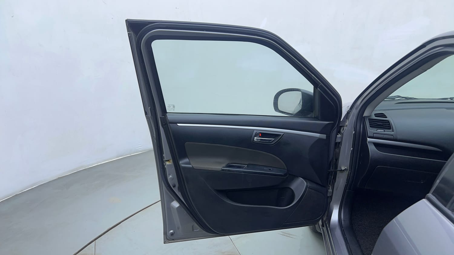 Used 2014 Maruti Suzuki Swift VDi Diesel Manual interior LEFT FRONT DOOR OPEN VIEW