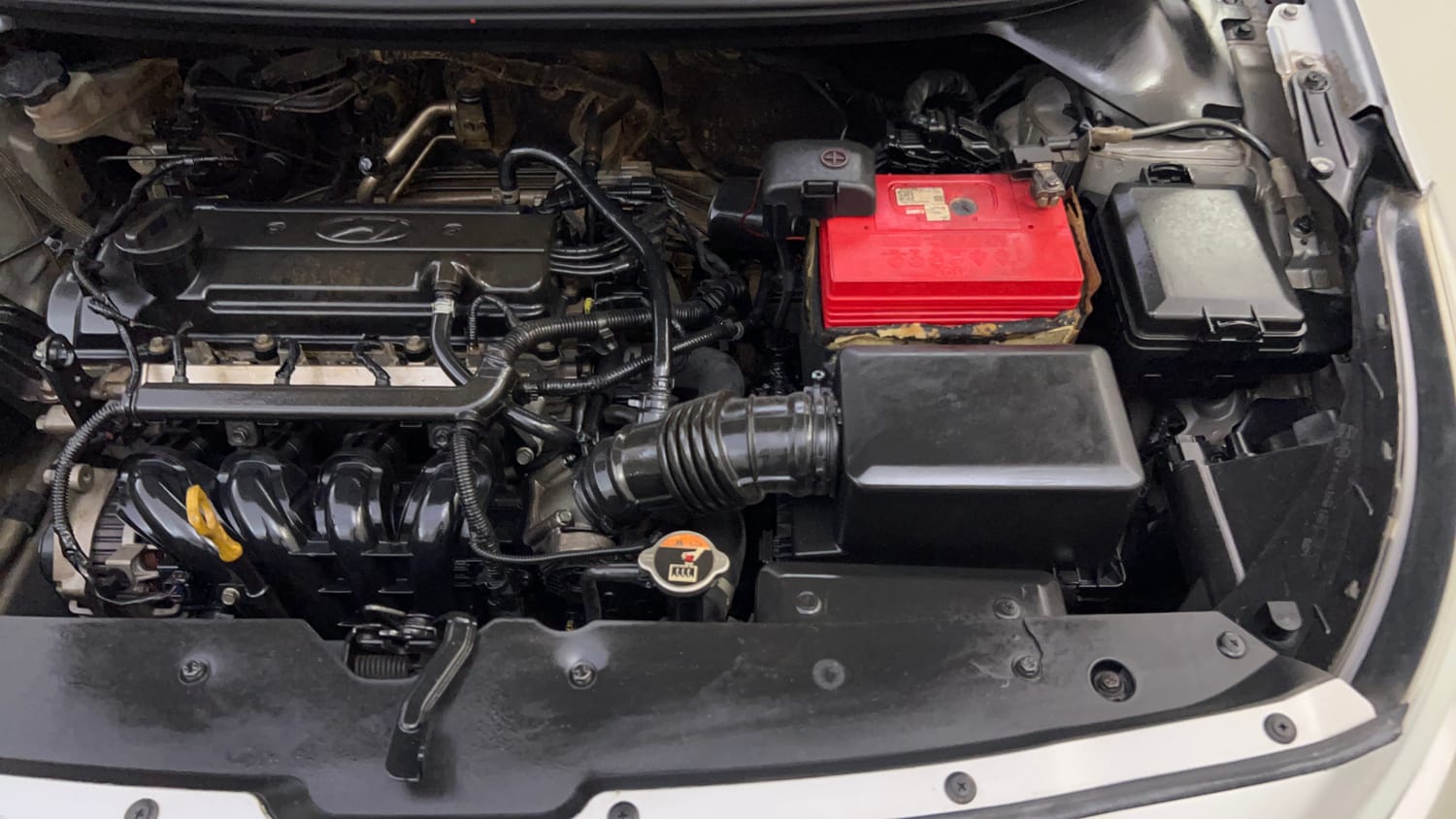 Used 2015 Hyundai Elite i20 Era 1.2 Petrol Manual engine ENGINE LEFT SIDE VIEW