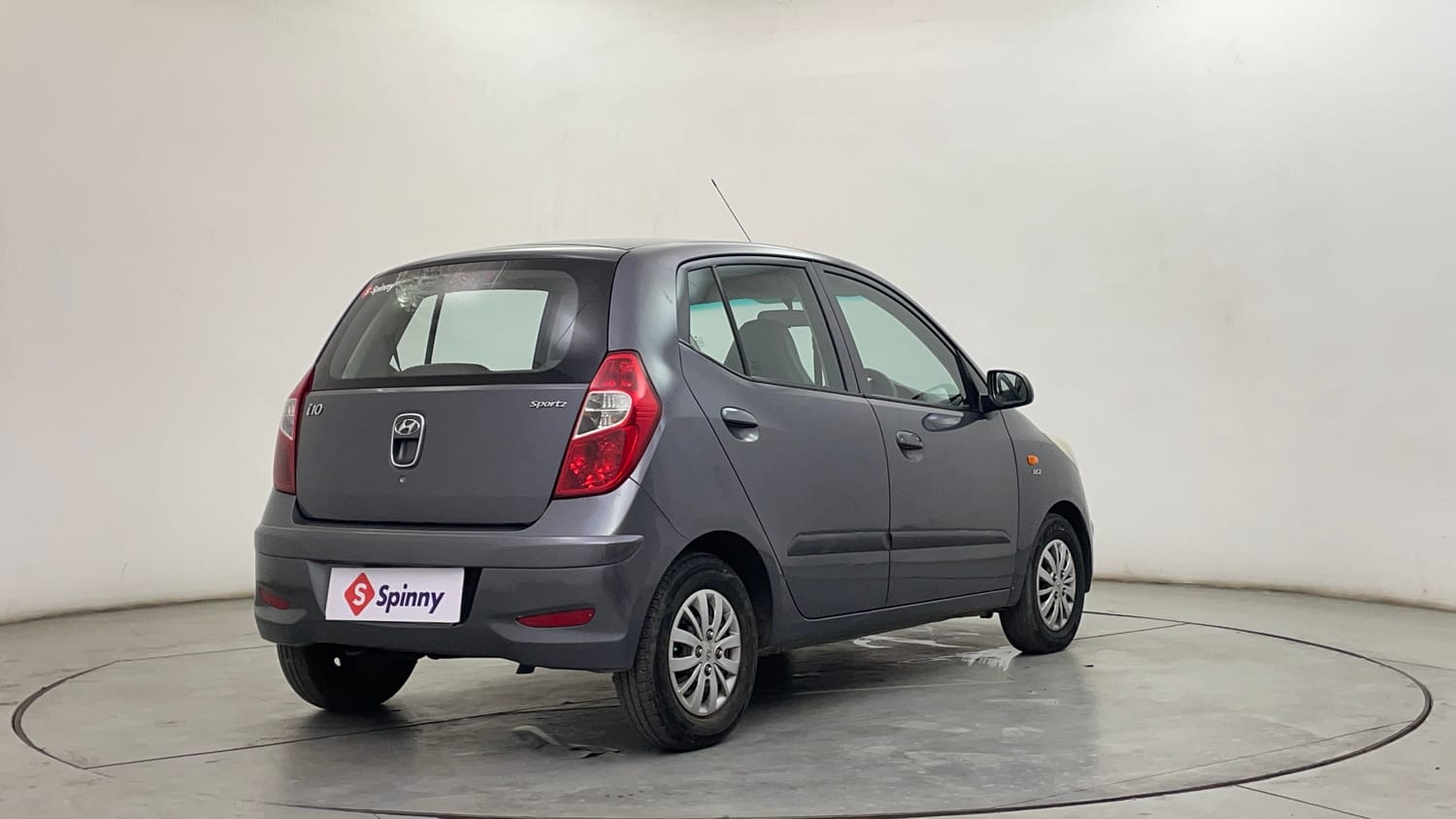 Used 2016 Hyundai i10 Sportz 1.1 iRDE2 Petrol Manual exterior RIGHT REAR CORNER VIEW