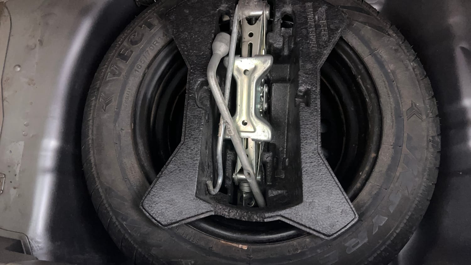 Used 2017 Maruti Suzuki Celerio ZXi Opt Petrol Manual tyres SPARE TYRE VIEW