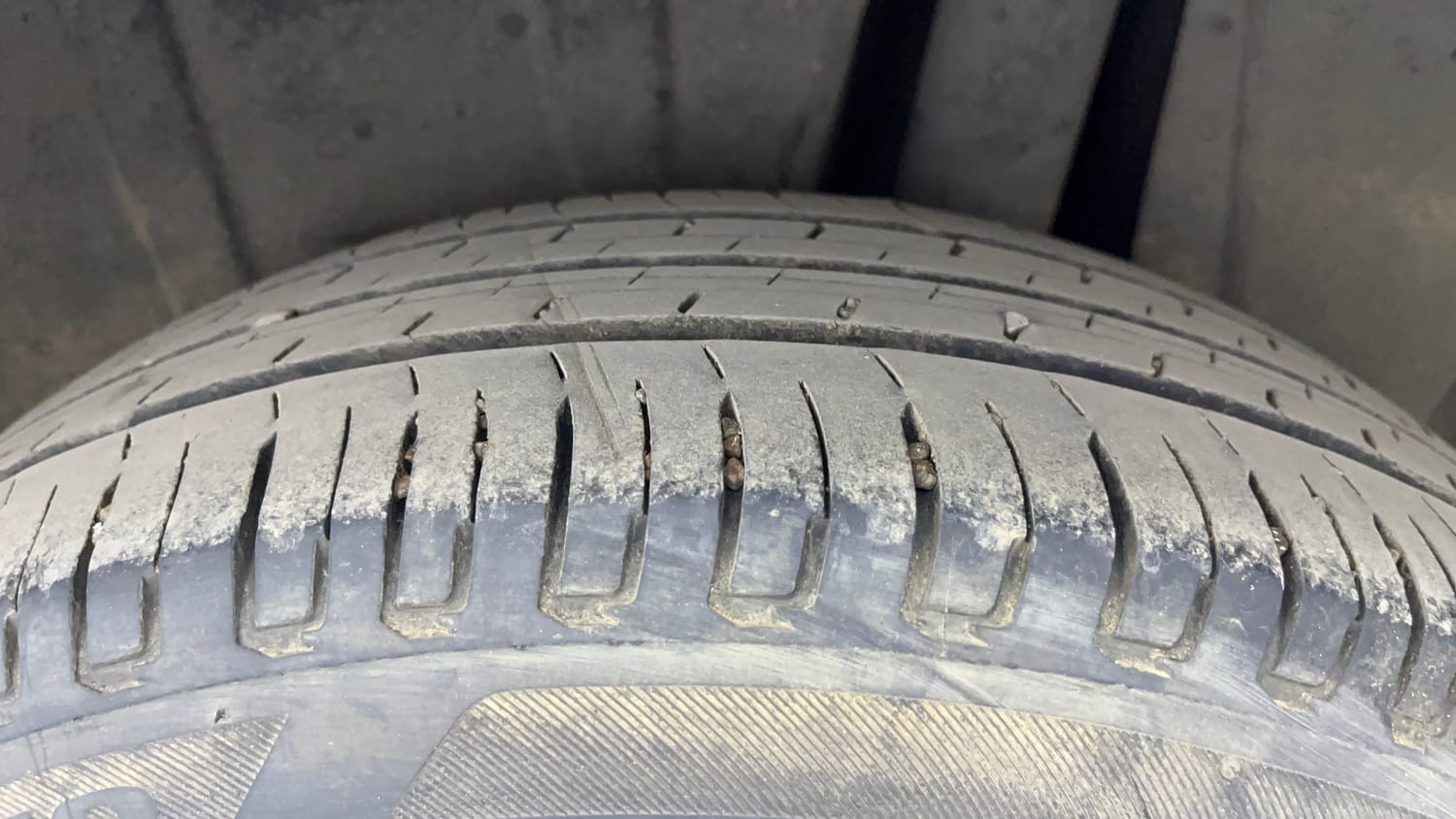 Used 2019 Maruti Suzuki Ertiga VDI SHVS Diesel Manual tyres LEFT REAR TYRE TREAD VIEW