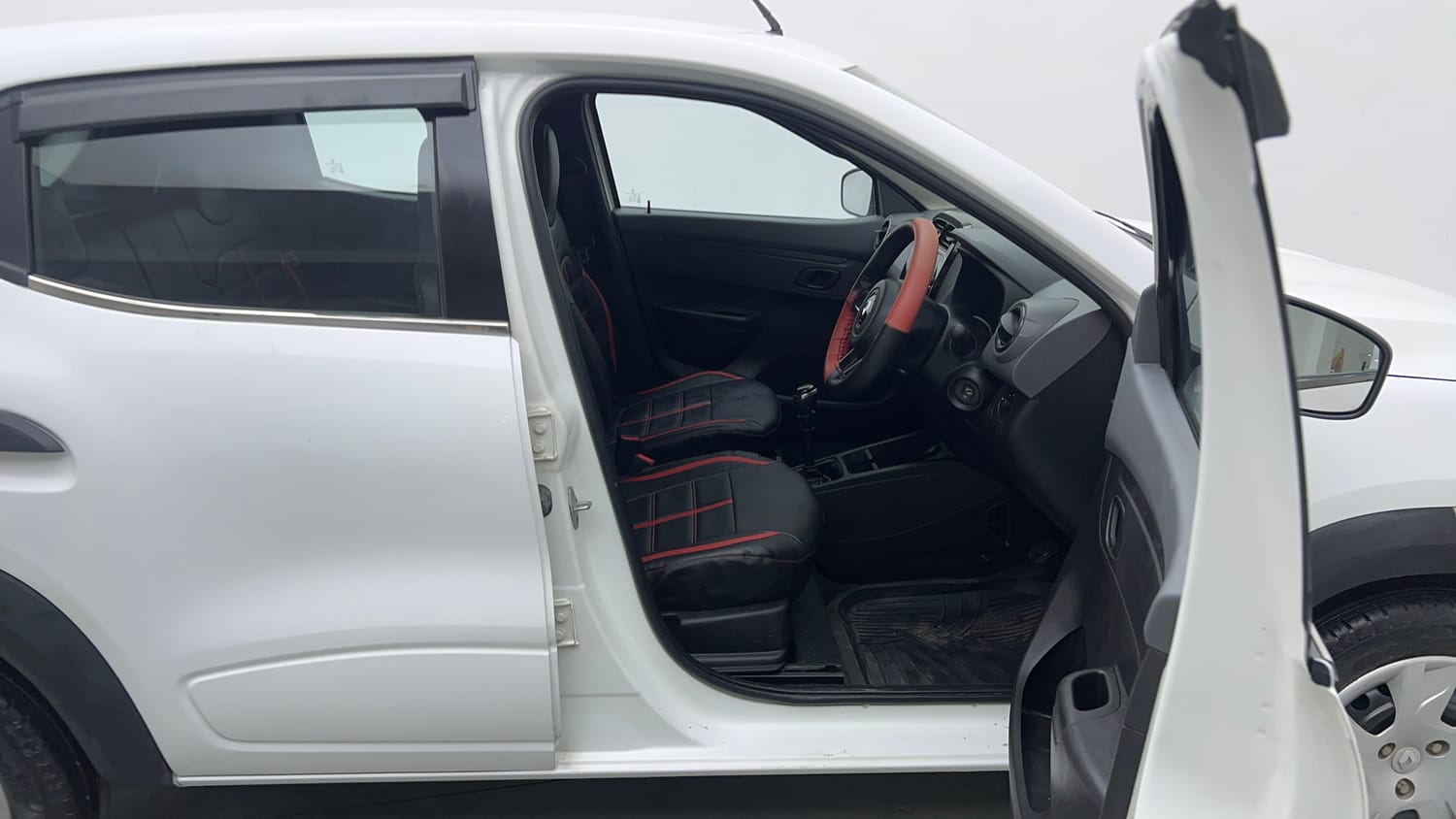 Used 2021 Renault Kwid RXT 1.0 Opt Petrol Manual interior RIGHT SIDE FRONT DOOR CABIN VIEW