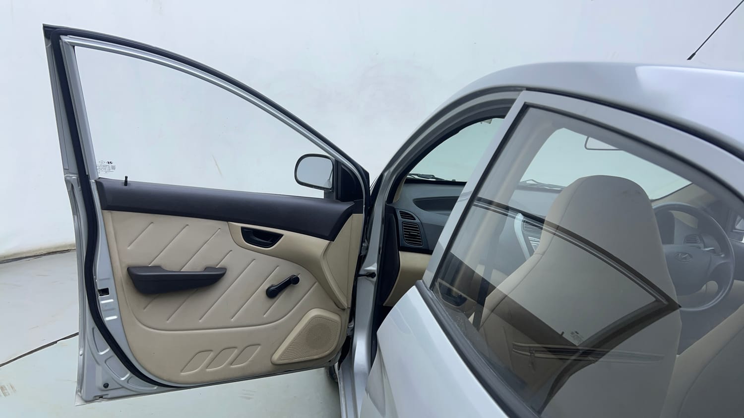 Used 2015 Hyundai Eon D-Lite + Petrol Manual interior LEFT FRONT DOOR OPEN VIEW
