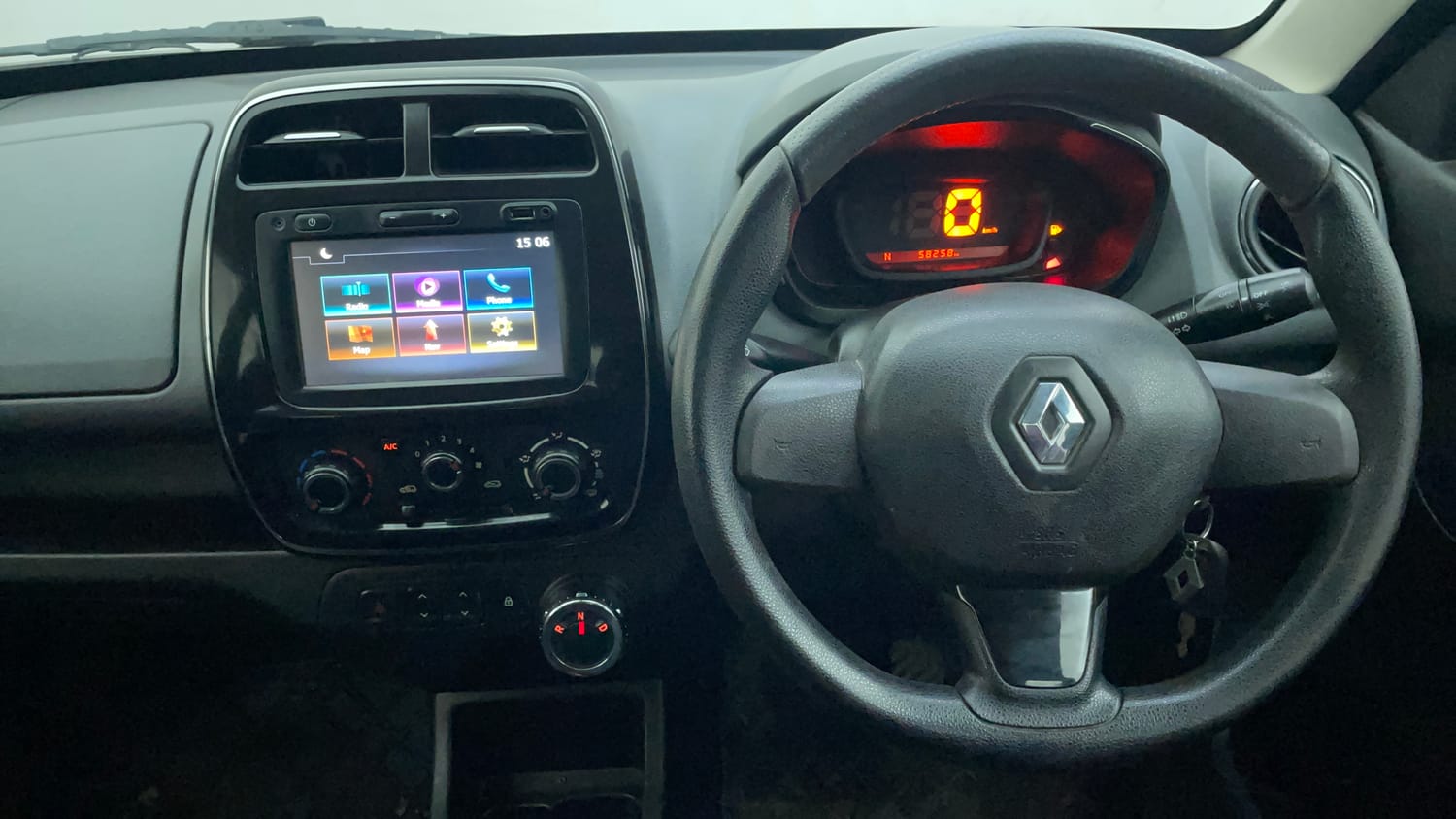 Used 2017 Renault Kwid 1.0 RXT AMT Opt Petrol Automatic interior STEERING VIEW