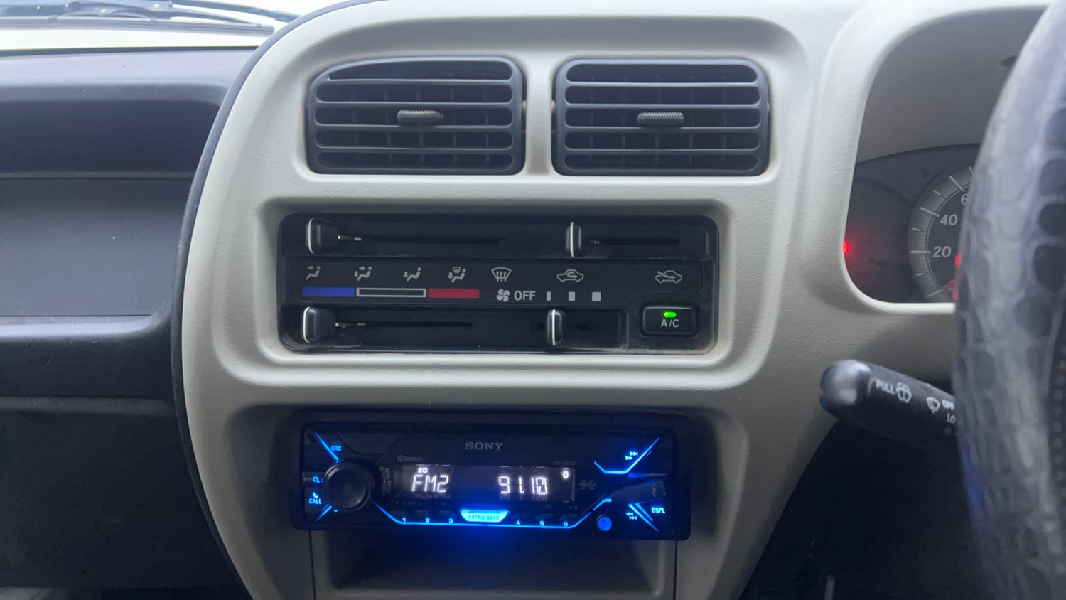 Used 2019 Maruti Suzuki Eeco 5 STR WITH A/C+HTR Petrol Manual interior MUSIC SYSTEM & AC CONTROL VIEW