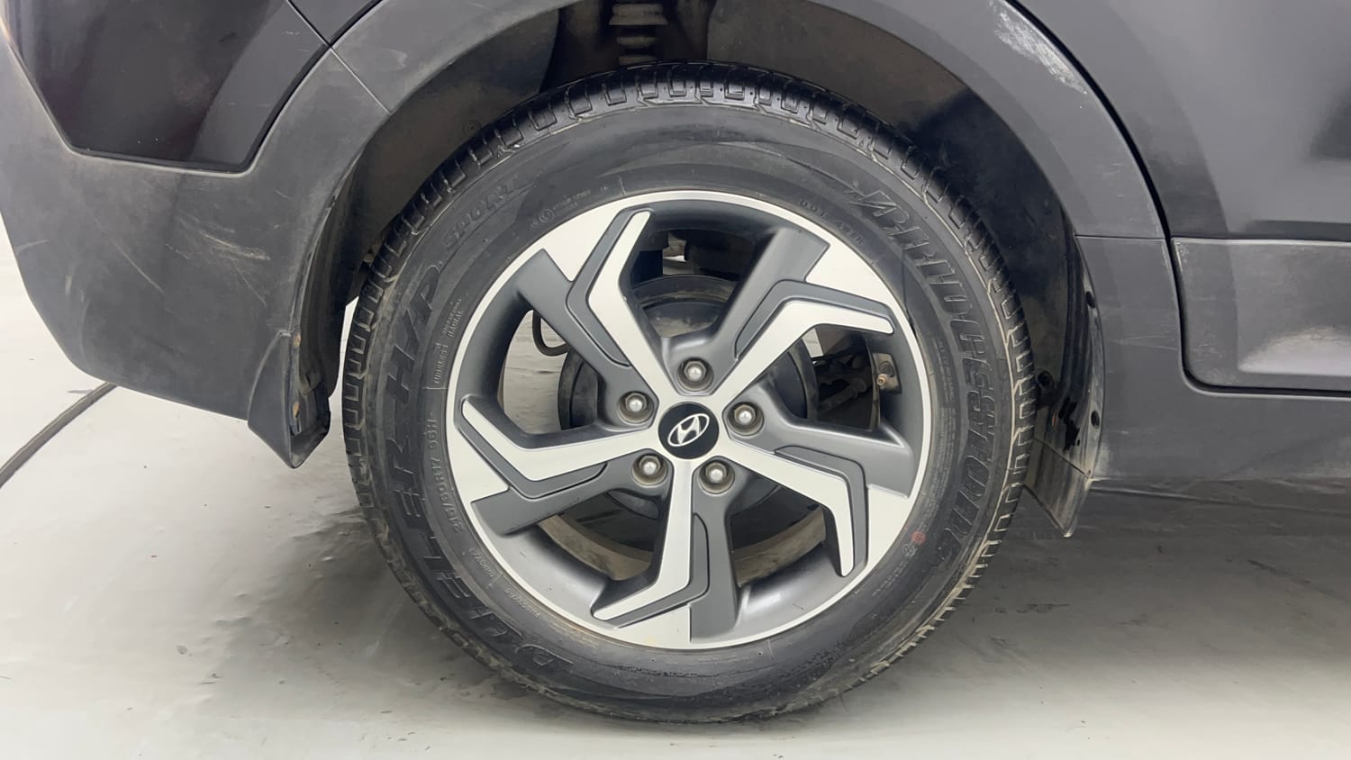 Used 2019 Hyundai Creta SX 1.6 AT Petrol Petrol Automatic tyres RIGHT REAR TYRE RIM VIEW