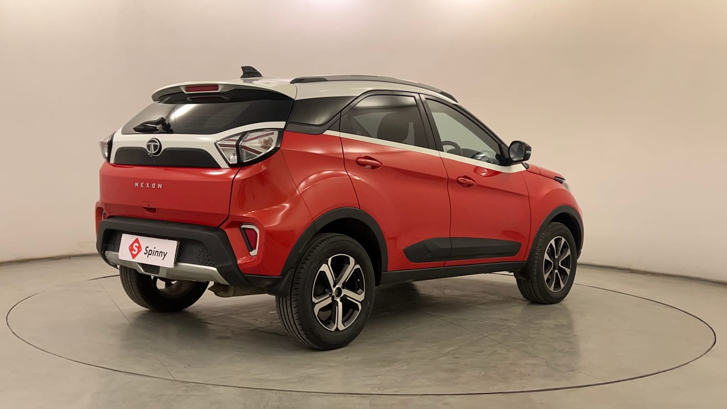 Used 2020 Tata Nexon XZA Plus (O) Dual Tone Petrol Automatic exterior RIGHT REAR CORNER VIEW