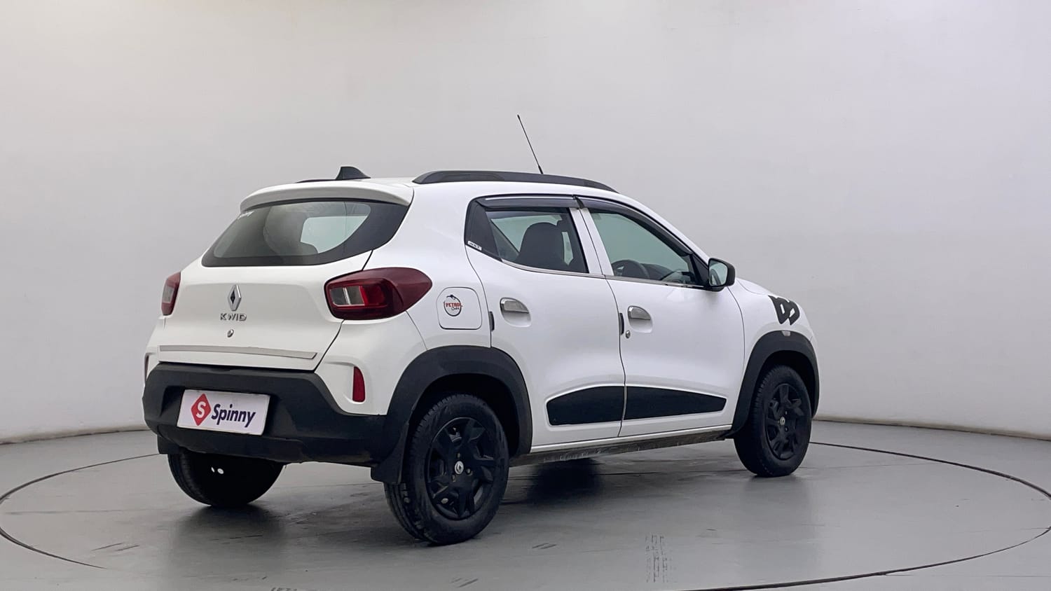 Used 2021 Renault Kwid RXT Petrol Manual exterior RIGHT REAR CORNER VIEW