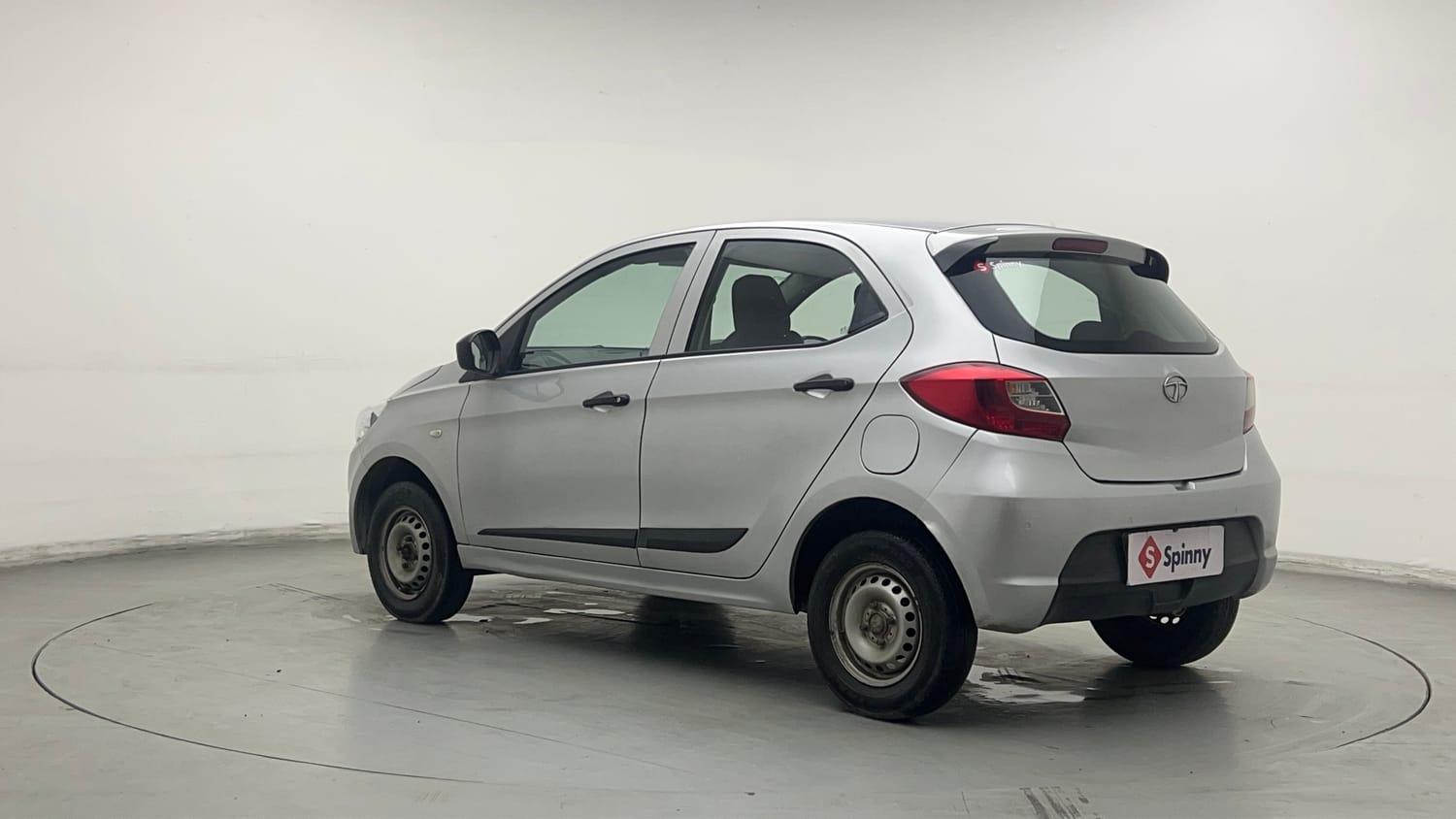 Used 2019 Tata Tiago Revotron XE Petrol Manual exterior LEFT REAR CORNER VIEW
