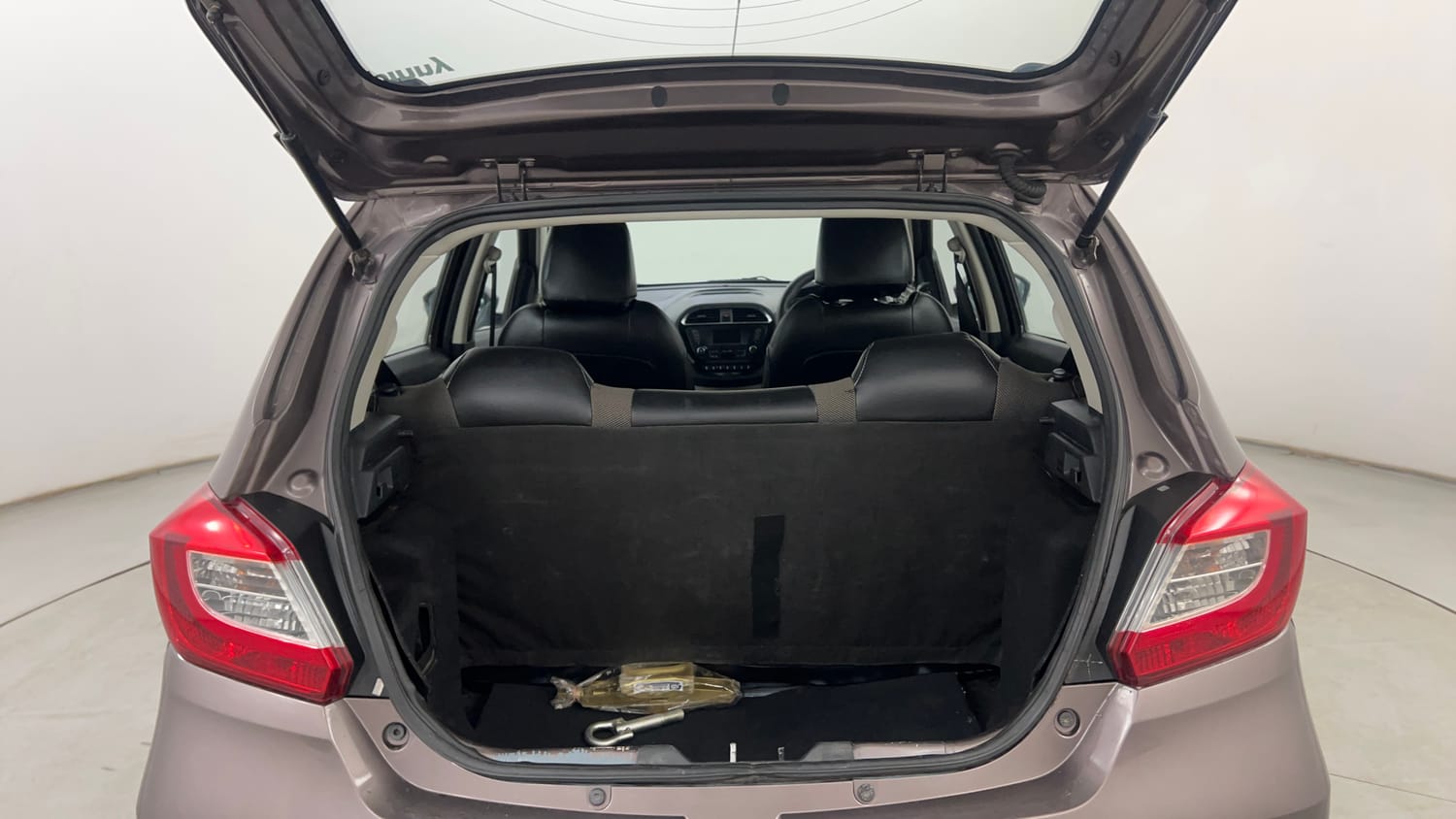 Used 2018 Tata Tiago Revotron XZA Petrol Automatic interior DICKY INSIDE VIEW