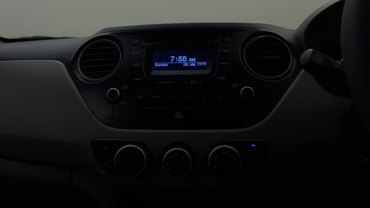 Used 2014 Hyundai Grand i10 Asta 1.2 Kappa VTVT Petrol Manual interior MUSIC SYSTEM & AC CONTROL VIEW