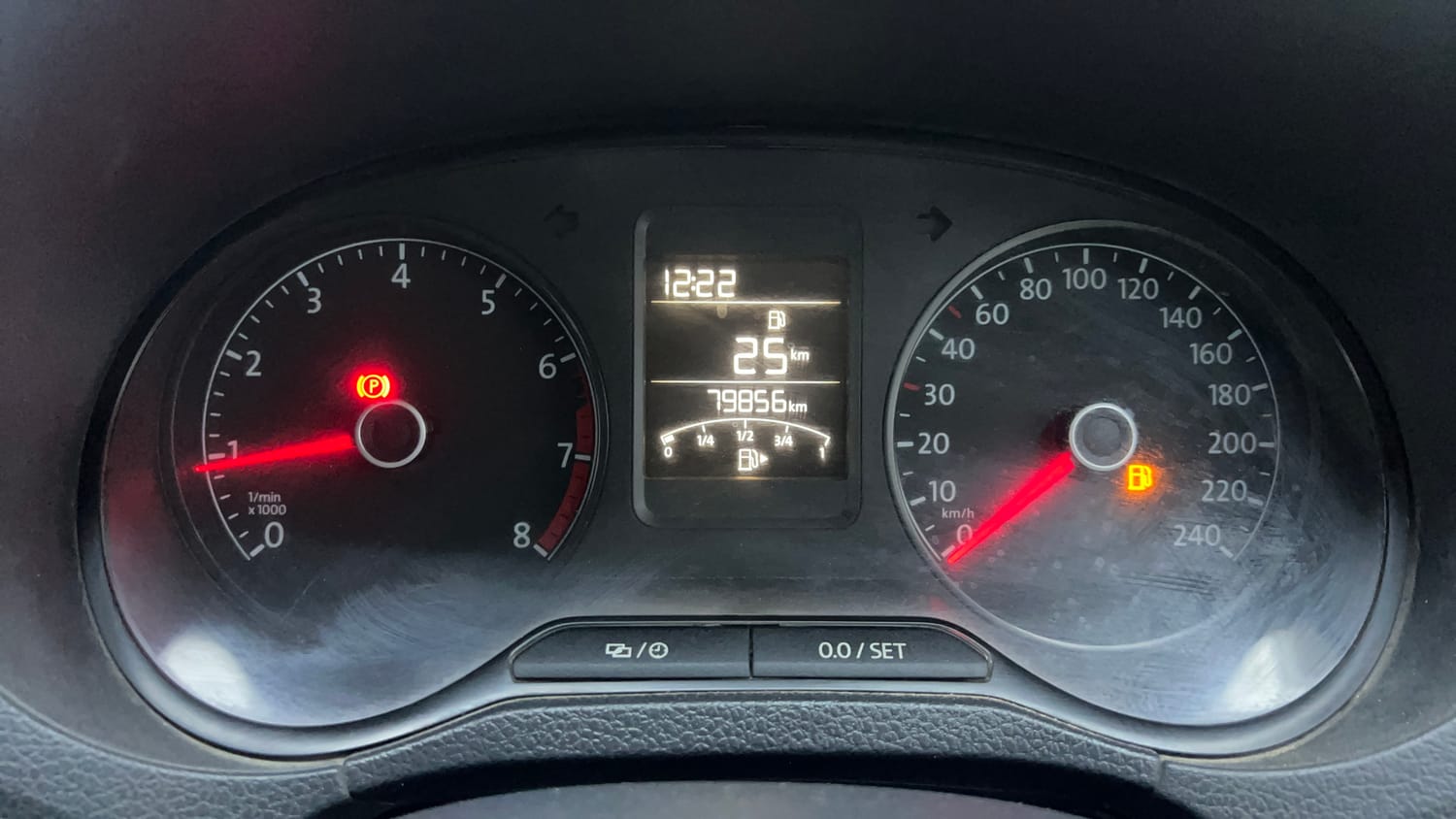 Used 2017 Volkswagen Polo Highline1.2L (P) Petrol Manual interior CLUSTERMETER VIEW