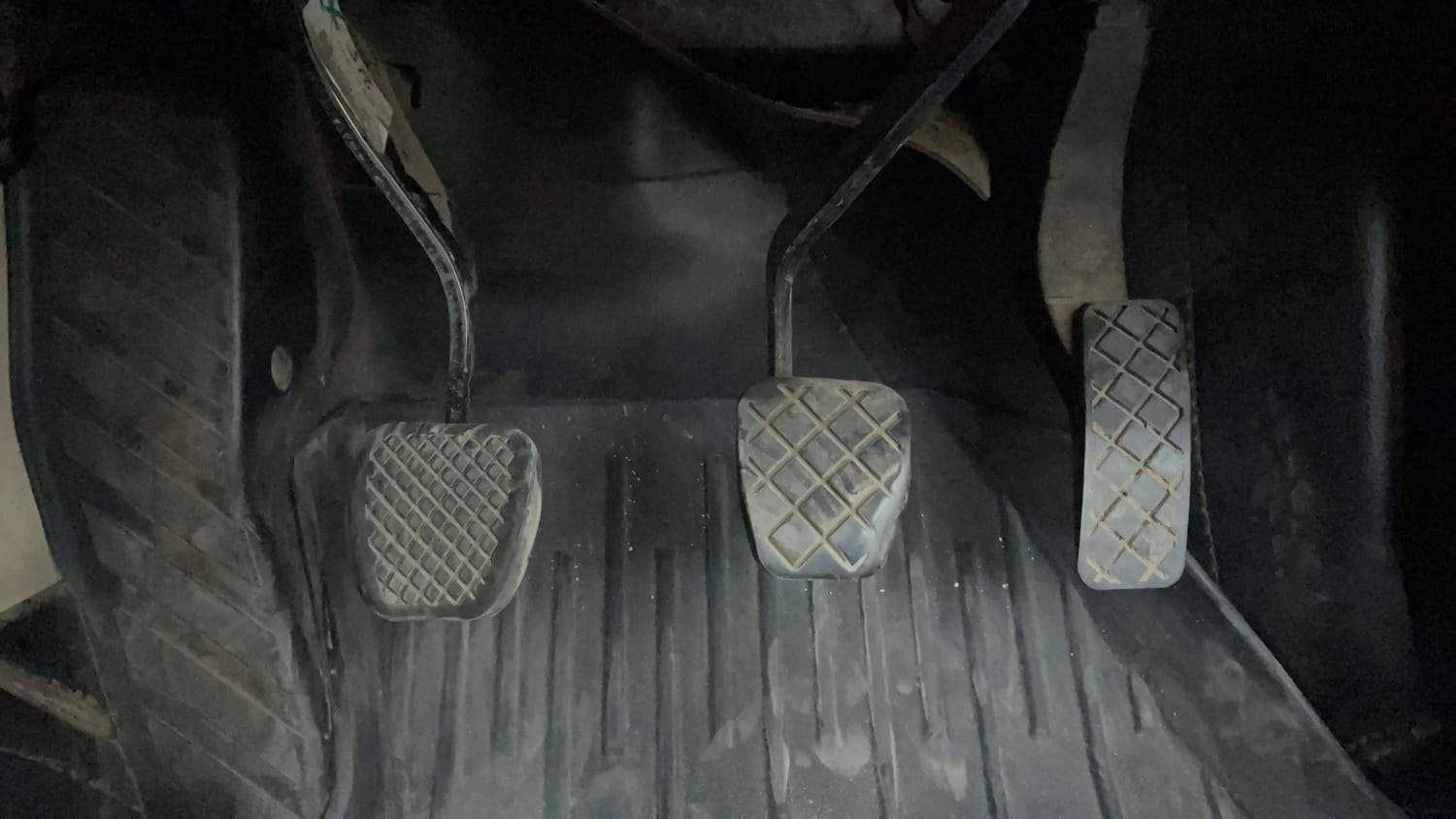 Used 2022 Volkswagen Virtus Highline 1.0 TSI MT Petrol Manual interior PEDALS VIEW