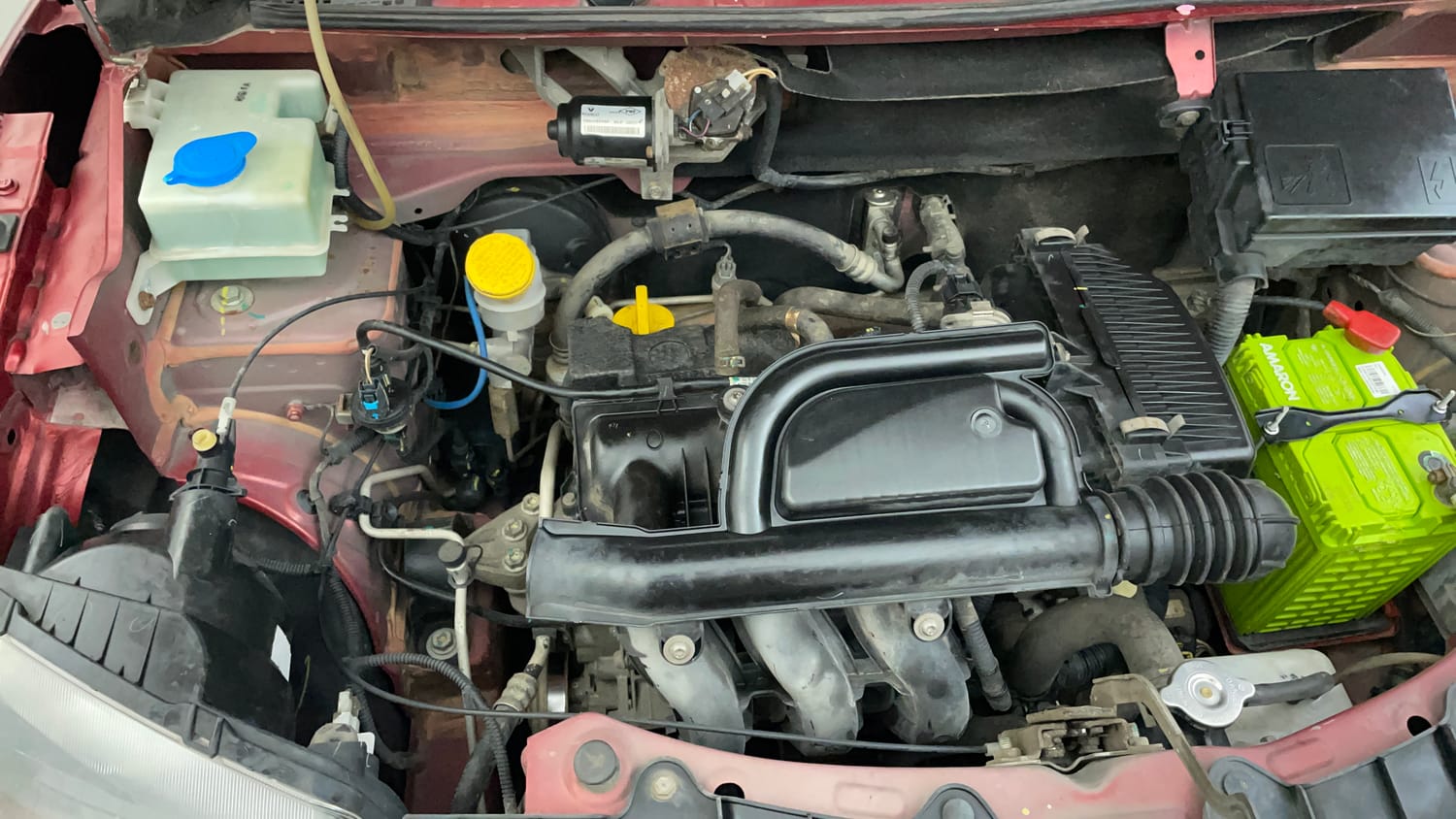 Used 2017 Renault Kwid 1.0 RXT AMT Opt Petrol Automatic engine ENGINE RIGHT SIDE VIEW