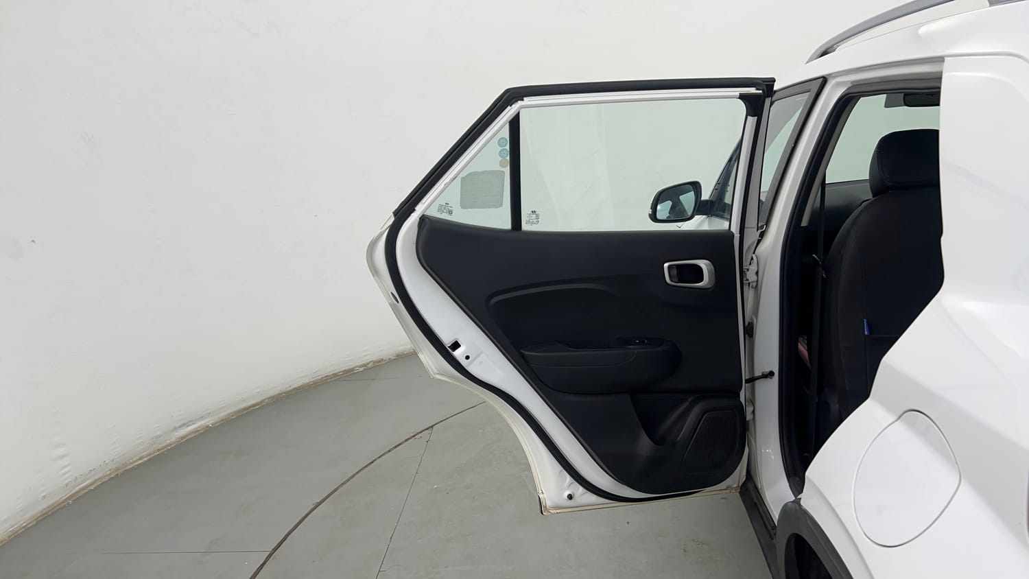 Used 2021 Hyundai Venue SX 1.5 CRDi Diesel Manual interior LEFT REAR DOOR OPEN VIEW