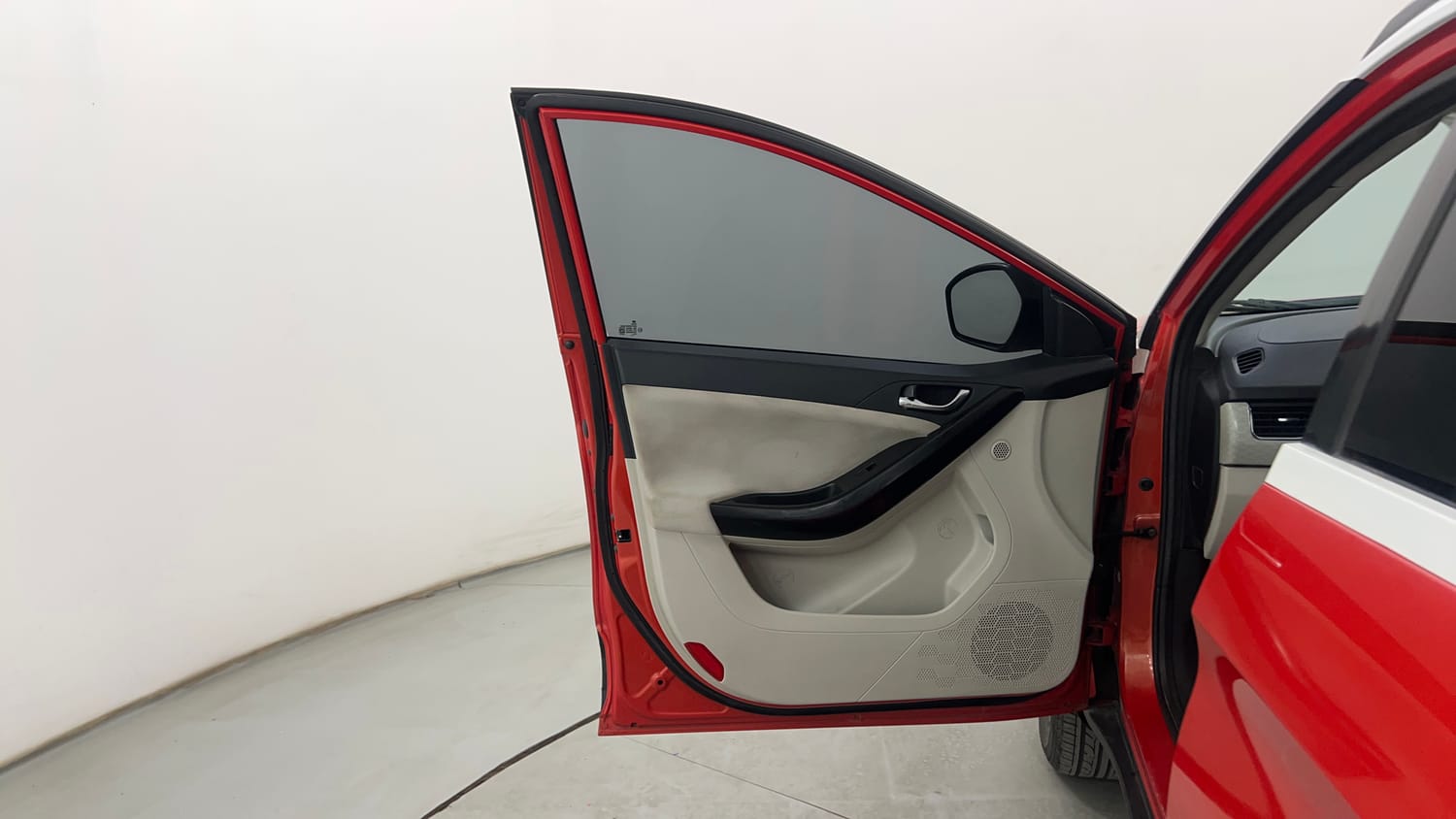 Used 2020 Tata Nexon XZA Plus (O) Dual Tone Petrol Automatic interior LEFT FRONT DOOR OPEN VIEW