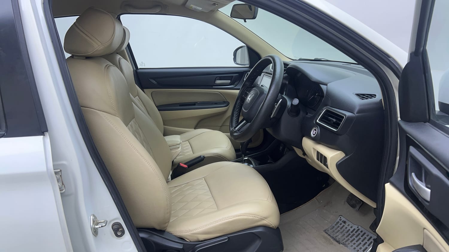 Used 2021 Honda Amaze 1.2 VX CVT Petrol Petrol Automatic interior RIGHT SIDE FRONT DOOR CABIN VIEW