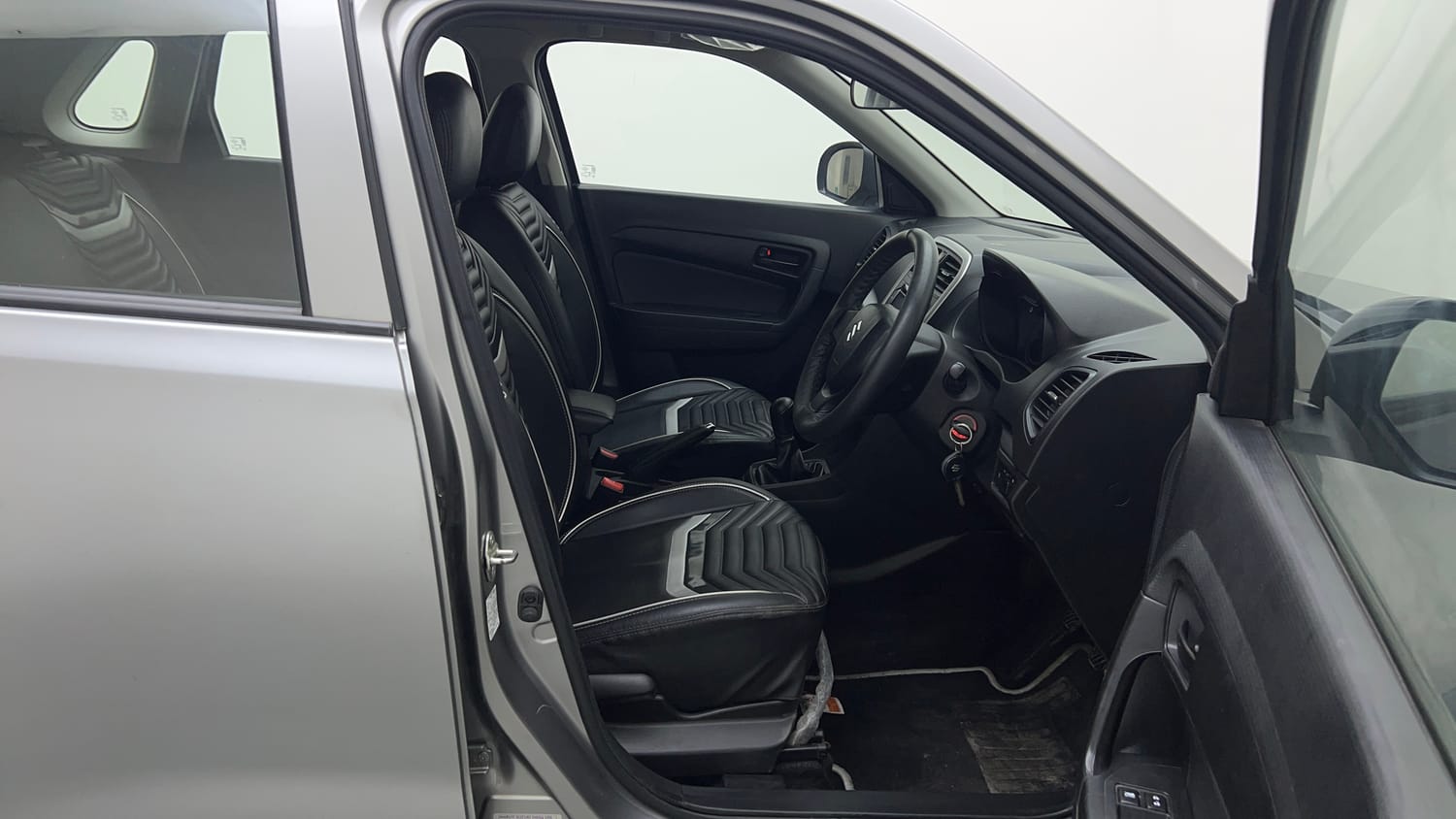 Used 2021 maruti-suzuki Vitara Brezza LXi Petrol Manual interior RIGHT SIDE FRONT DOOR CABIN VIEW