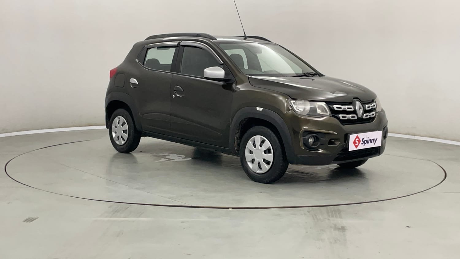 Used 2018 Renault Kwid 1.0 RXT Petrol Manual exterior RIGHT FRONT CORNER VIEW