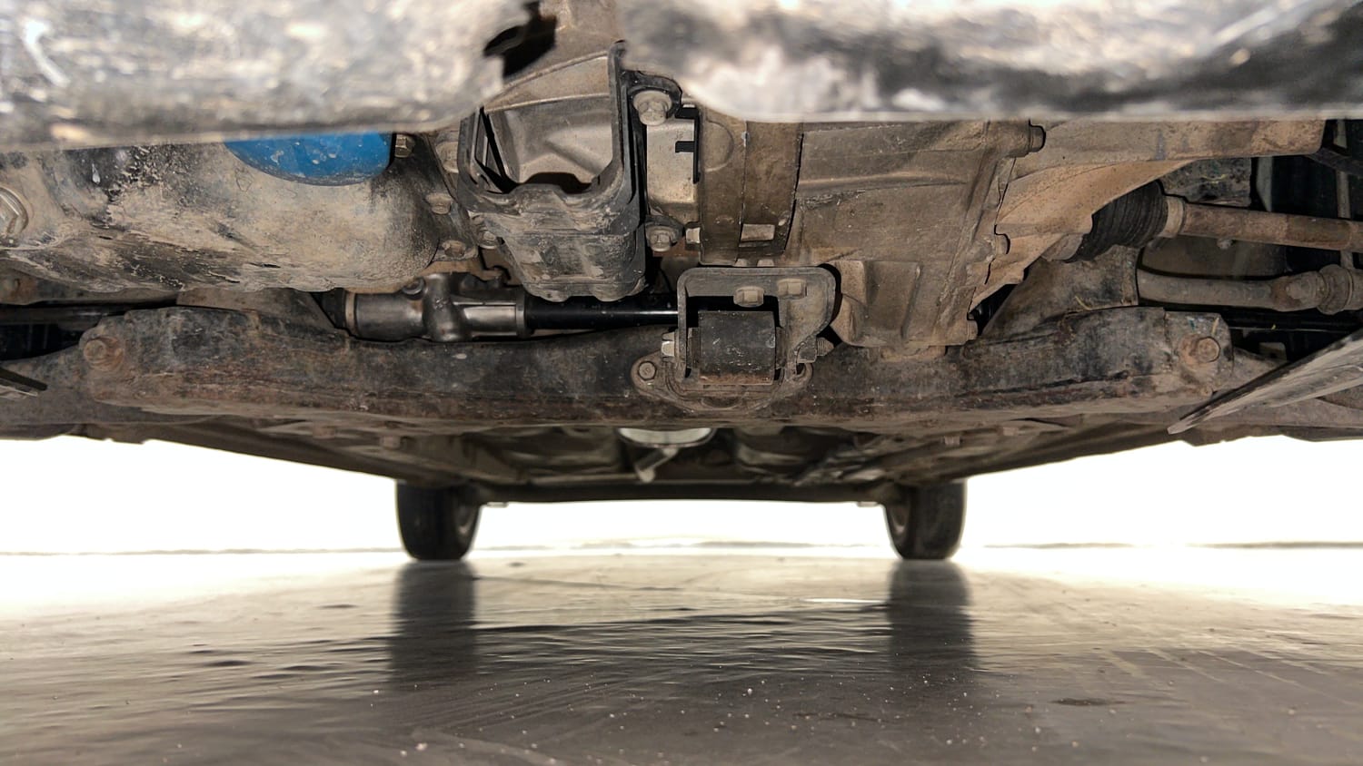 Used 2014 Hyundai Grand i10 Asta 1.2 Kappa VTVT Petrol Manual extra FRONT LEFT UNDERBODY VIEW