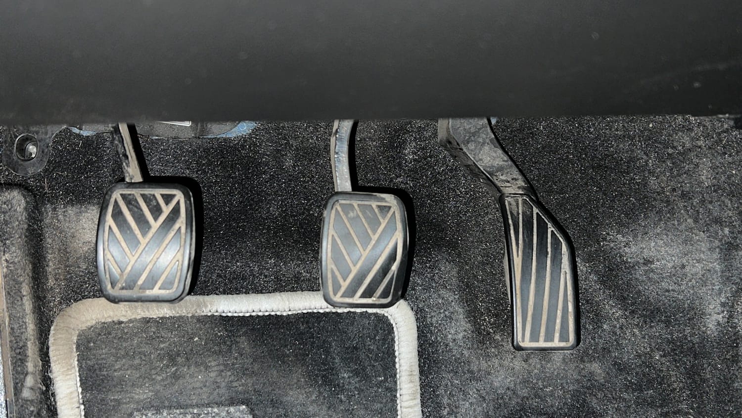 Used 2021 maruti-suzuki Vitara Brezza LXi Petrol Manual interior PEDALS VIEW