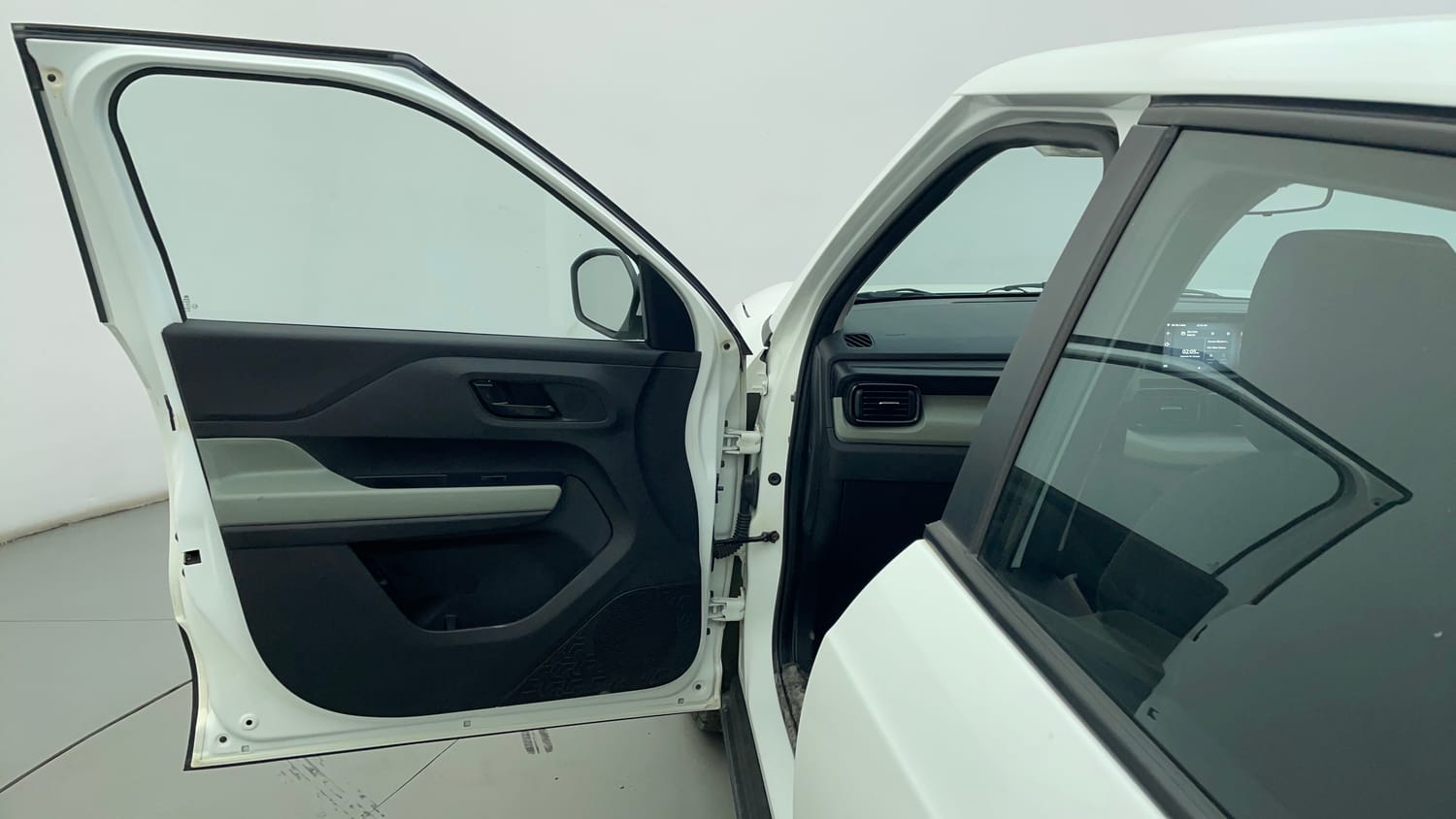 Used 2024 Tata Punch Adventure Rhythm CNG Cng Manual interior LEFT FRONT DOOR OPEN VIEW