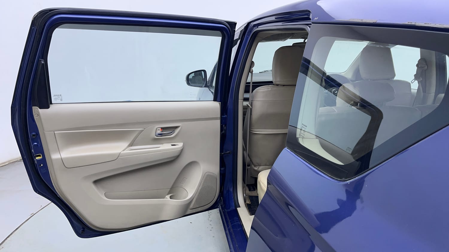 Used 2019 Maruti Suzuki Ertiga VDI SHVS Diesel Manual interior LEFT REAR DOOR OPEN VIEW