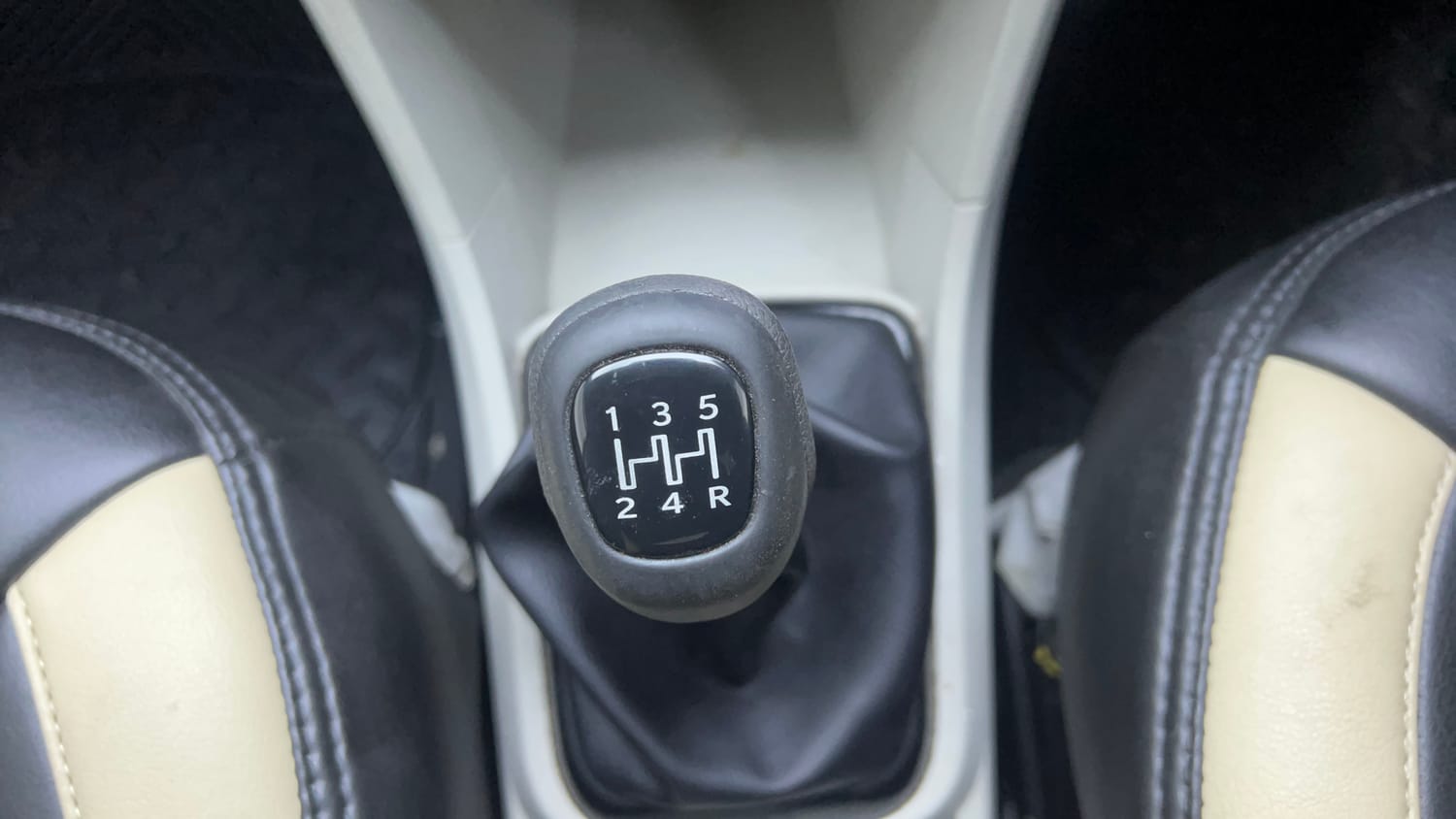Used 2024 Tata Tiago XZ Plus Petrol Manual interior GEAR  KNOB VIEW