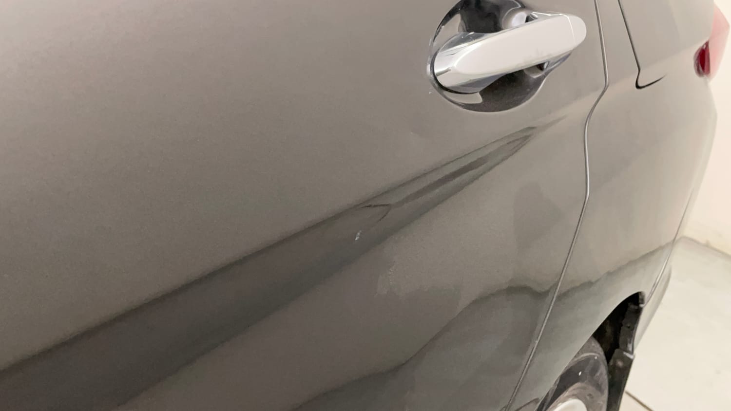 Used 2015 Honda City V Petrol Manual dents MINOR DENT