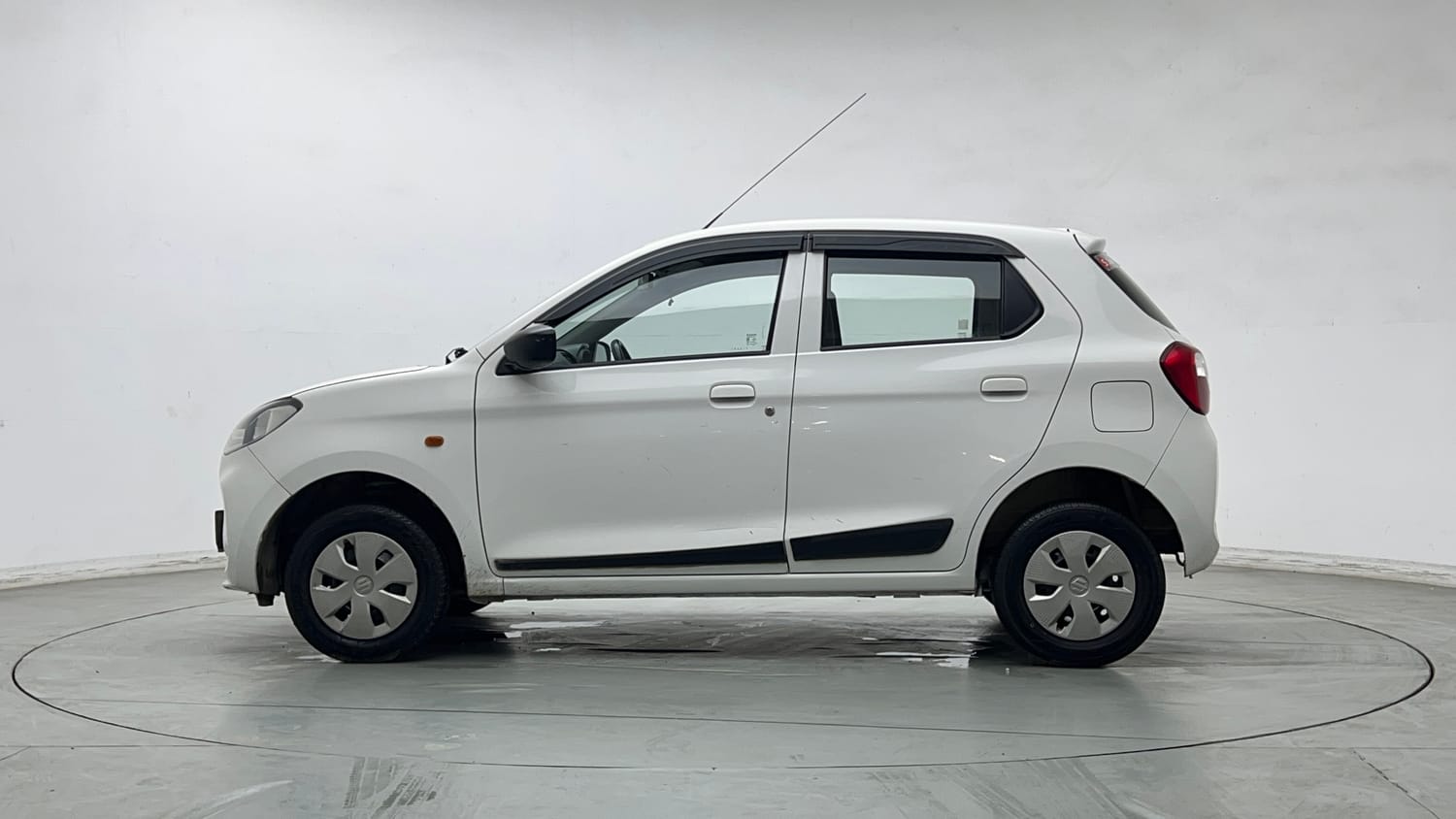 Used 2023 Maruti Suzuki Alto K10 VXi AGS Petrol Automatic exterior LEFT SIDE VIEW