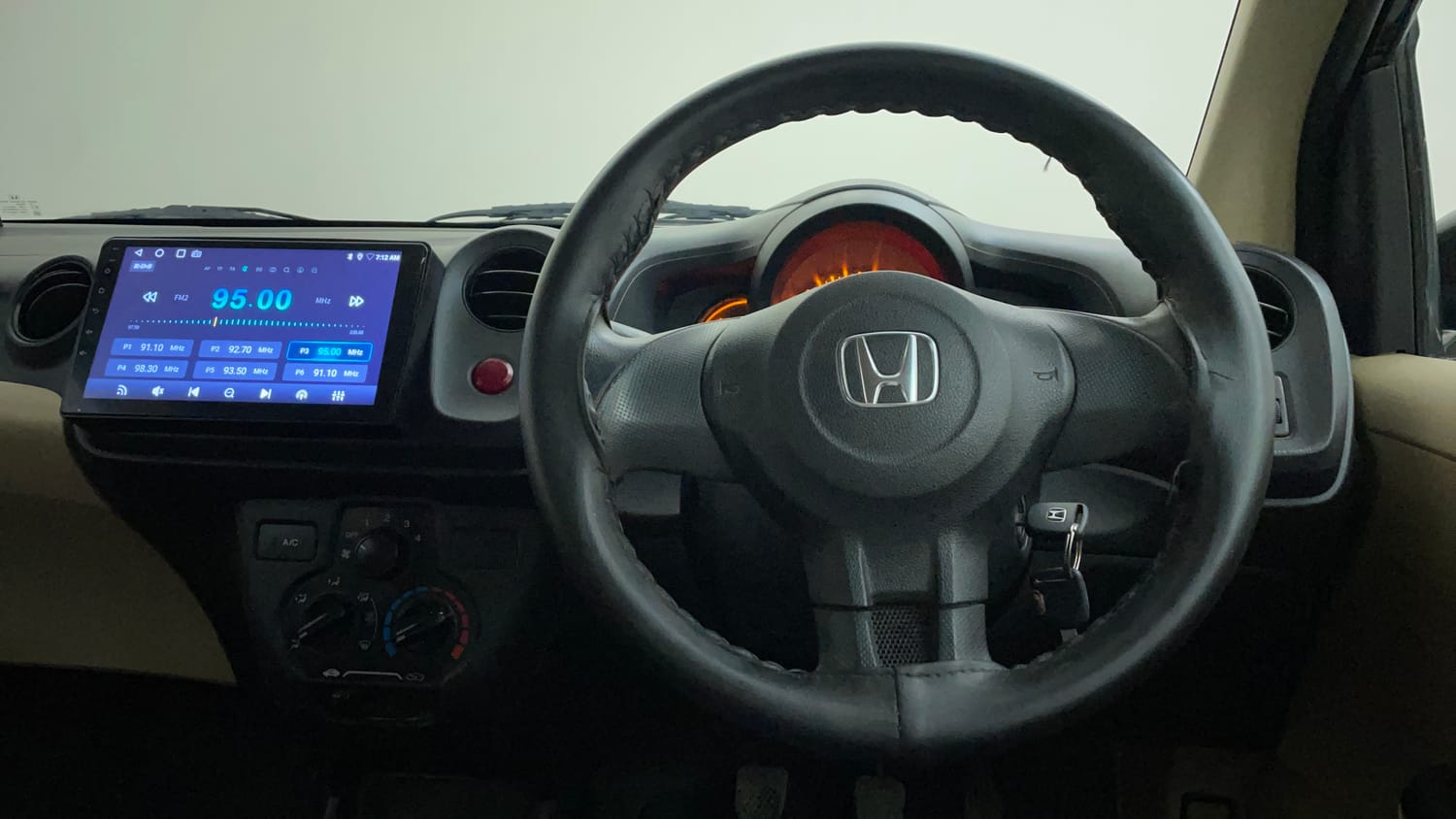 Used 2014 Honda Amaze 1.2 EX i-VTEC Petrol Manual interior STEERING VIEW