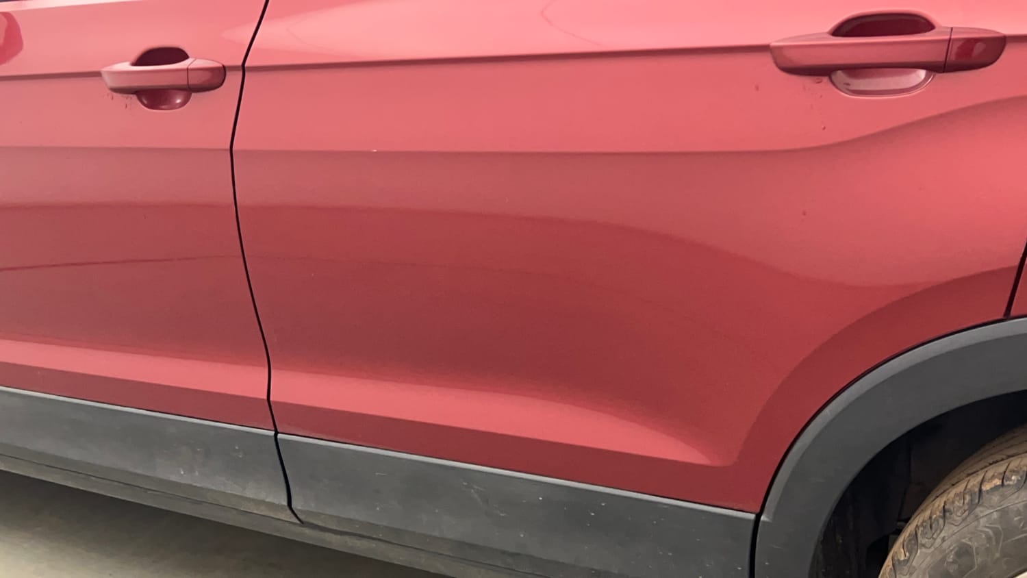 Used 2022 Volkswagen Taigun Highline 1.0 TSI AT Petrol Automatic dents MINOR SCRATCH