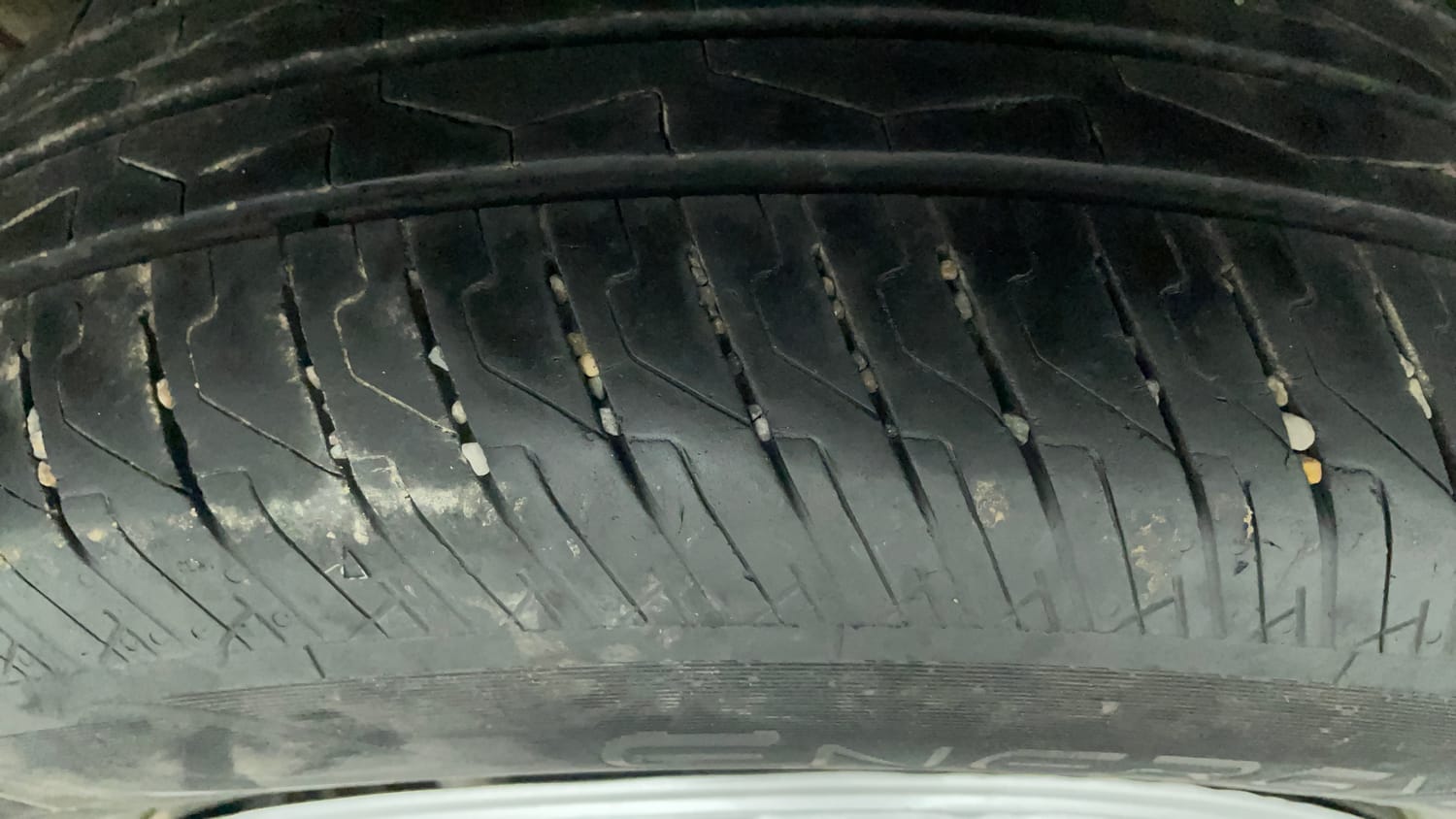 Used 2024 Tata Punch Adventure Rhythm CNG Cng Manual tyres LEFT REAR TYRE TREAD VIEW