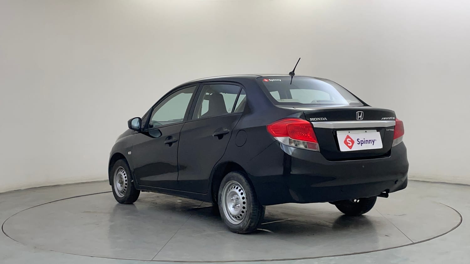 Used 2014 Honda Amaze 1.2 EX i-VTEC Petrol Manual exterior LEFT REAR CORNER VIEW