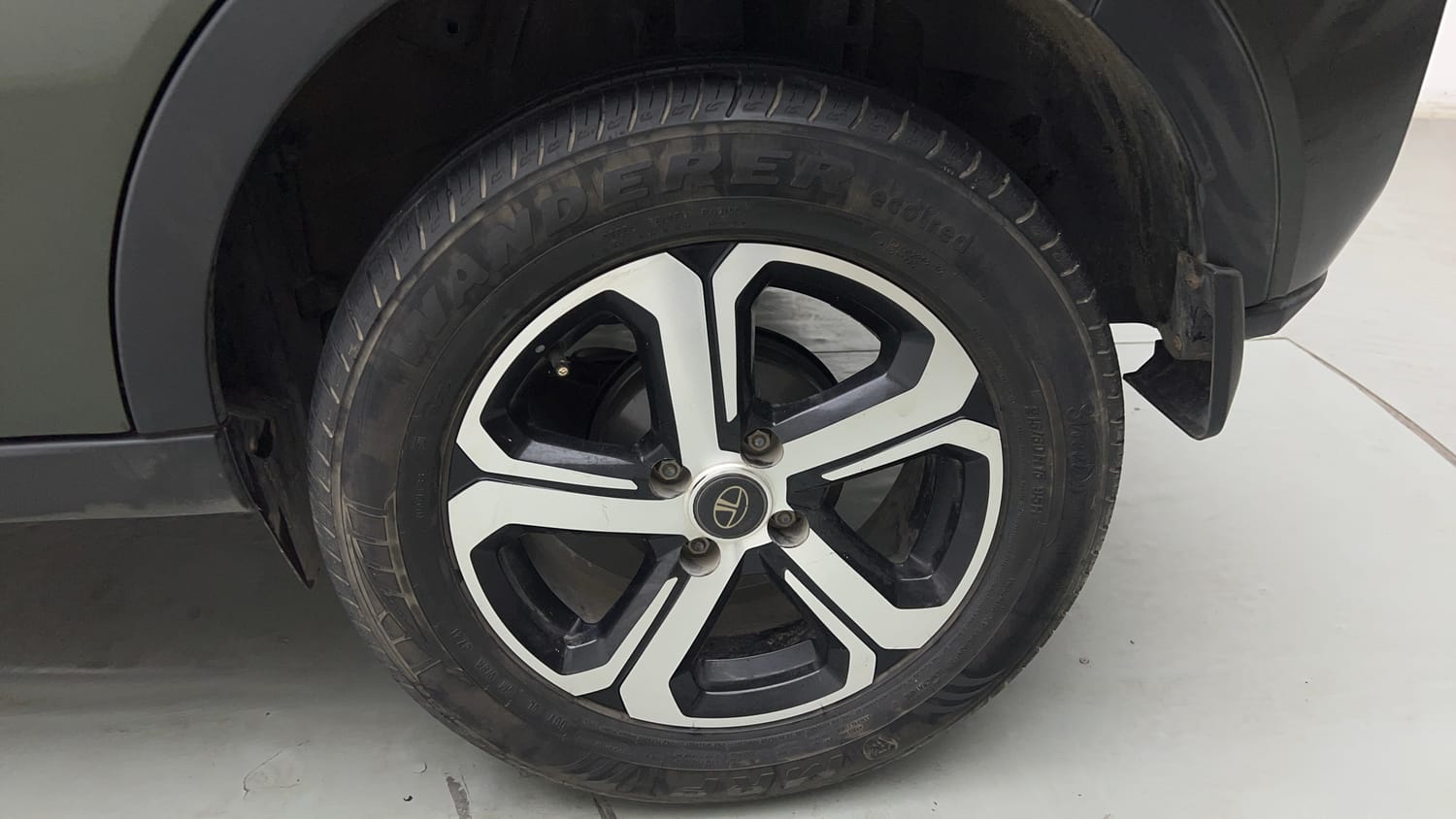 Used 2023 Tata Nexon XM Plus (S) Petrol Manual tyres LEFT REAR TYRE RIM VIEW