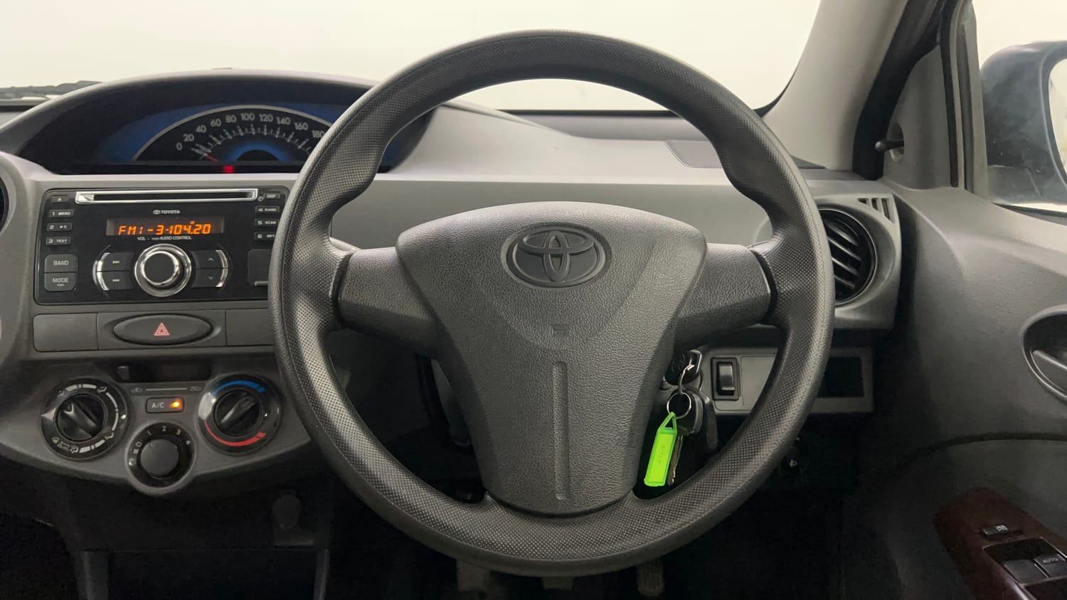 Used 2013 Toyota Etios Liva G Petrol Manual interior STEERING VIEW