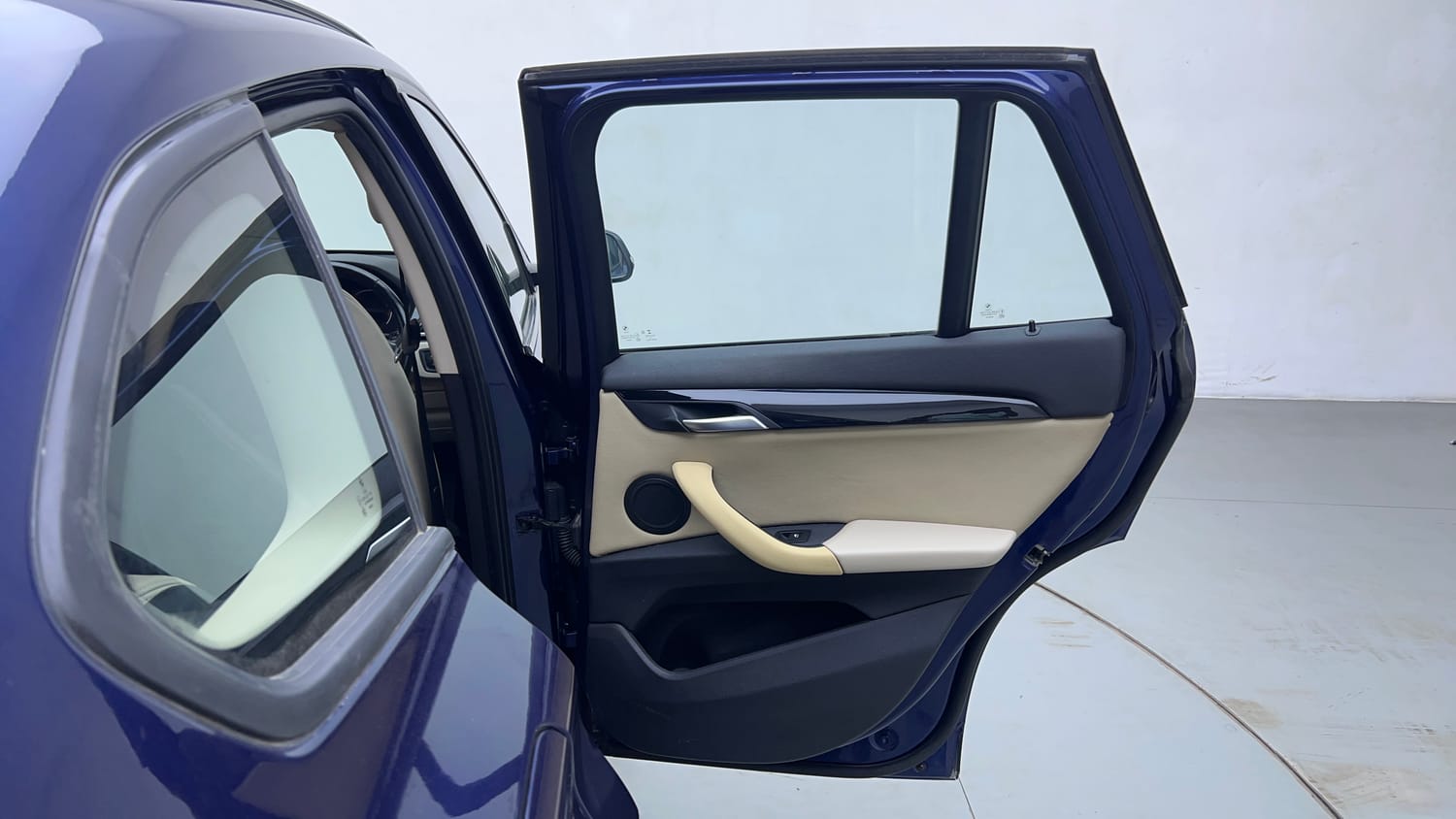 Used 2018 BMW X1 sDrive20d Expedition Diesel Automatic interior RIGHT REAR DOOR OPEN VIEW