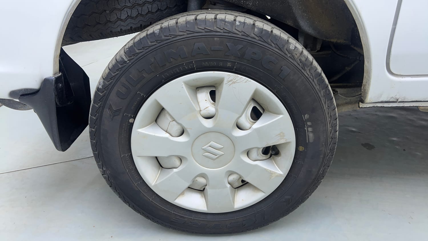 Used 2019 Maruti Suzuki Eeco 5 STR WITH A/C+HTR Petrol Manual tyres RIGHT REAR TYRE RIM VIEW