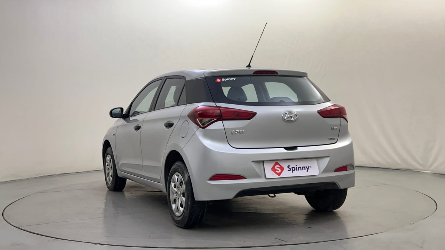 Used 2015 Hyundai Elite i20 Era 1.2 Petrol Manual exterior LEFT REAR CORNER VIEW