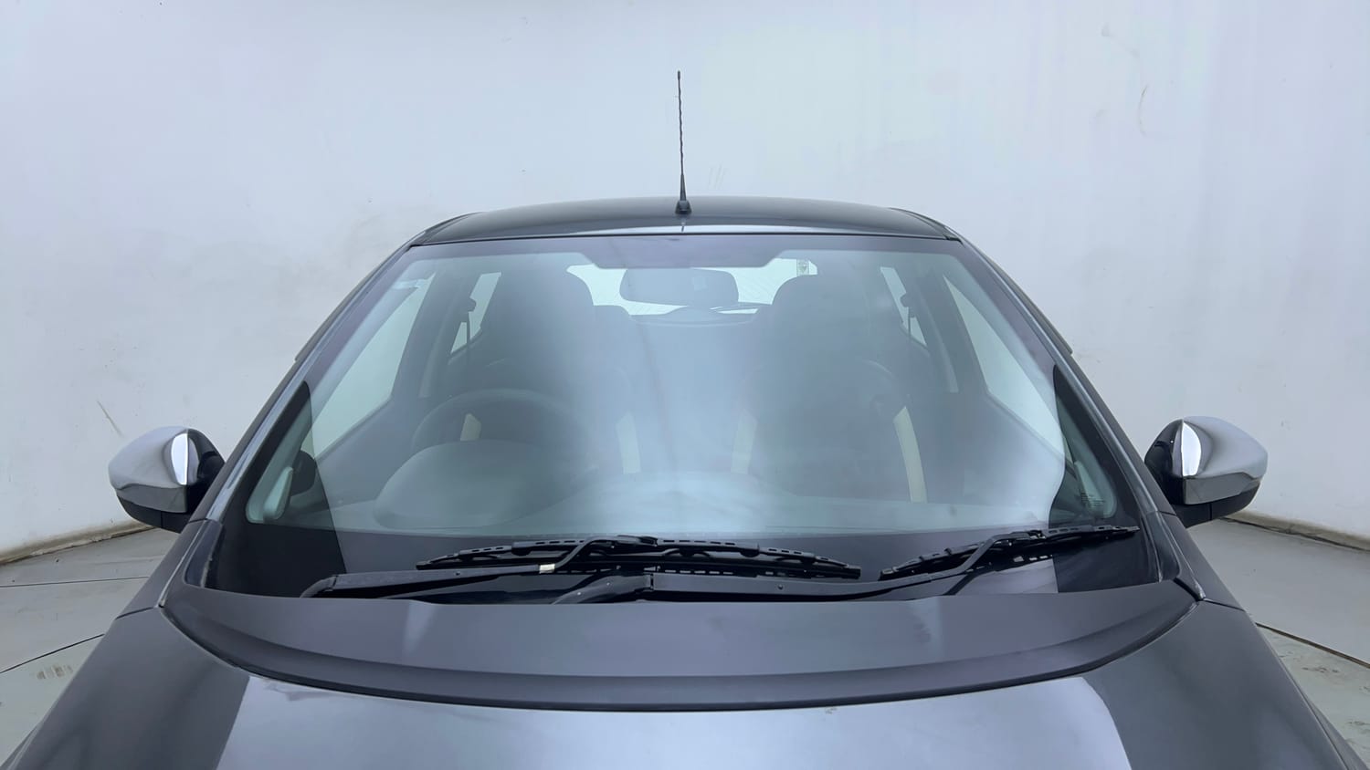 Used 2024 Tata Tiago XZ Plus Petrol Manual exterior FRONT WINDSHIELD VIEW