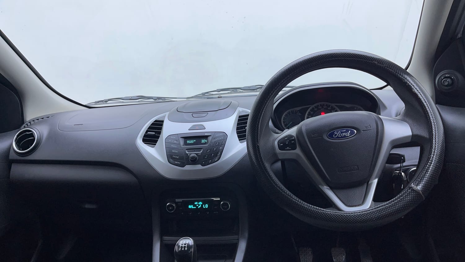 Used 2016 Ford Figo Titanium 1.2 Ti-VCT Petrol Manual interior DASHBOARD VIEW