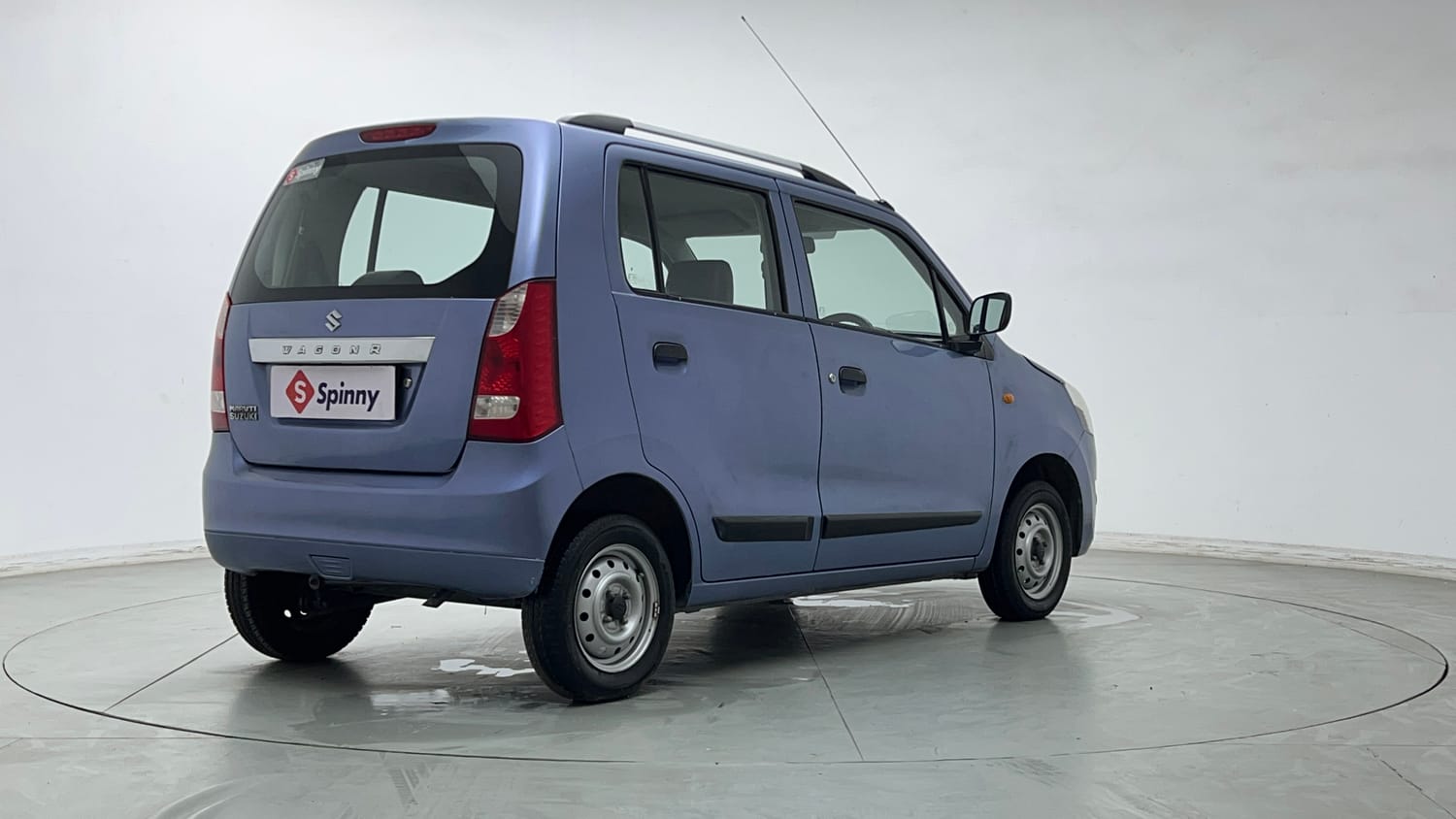 Used 2015 Maruti Suzuki Wagon R LXI Petrol Manual exterior RIGHT REAR CORNER VIEW