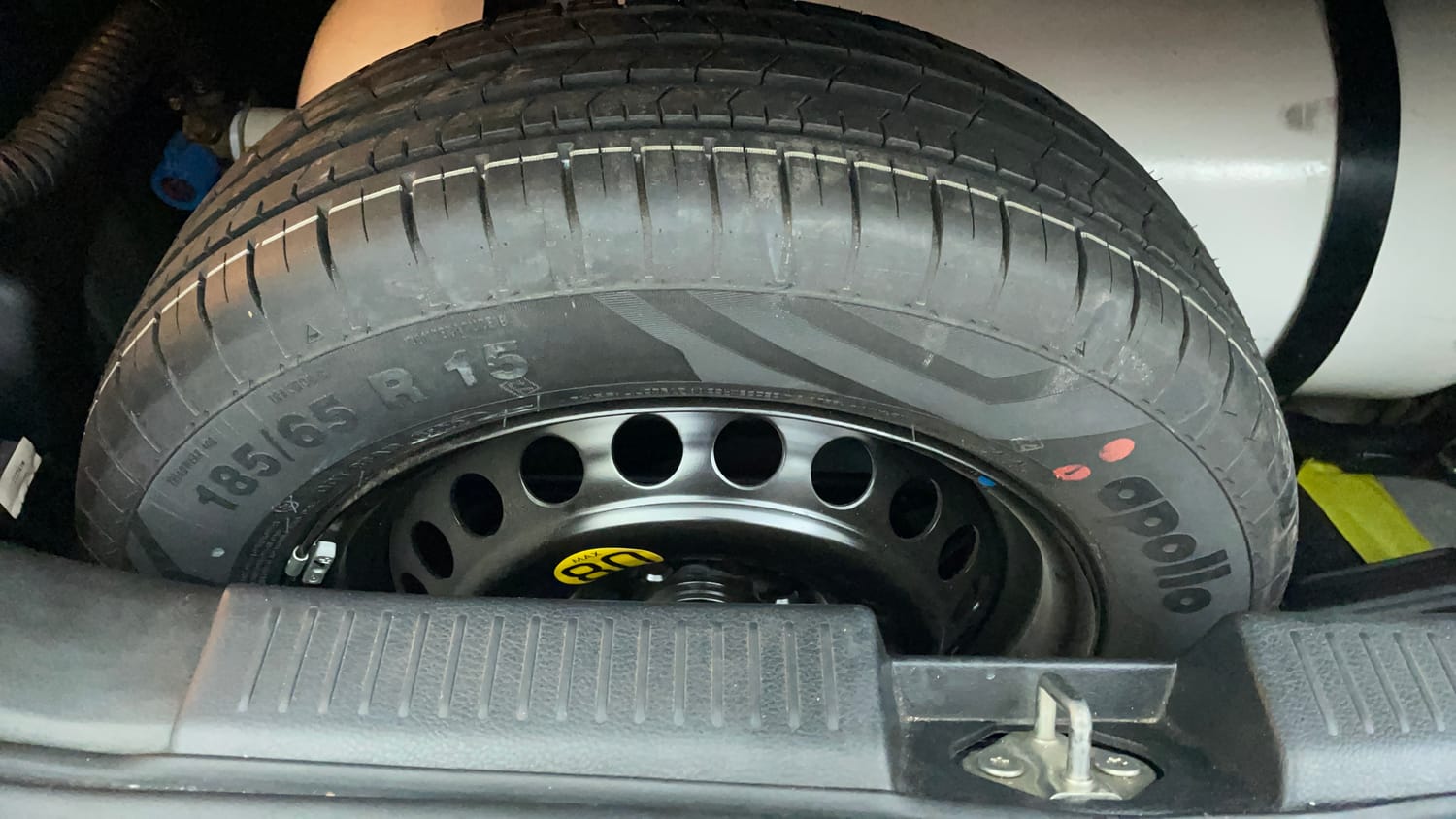 Used 2023 Maruti Suzuki Baleno Zeta MT CNG Cng Manual tyres SPARE TYRE VIEW