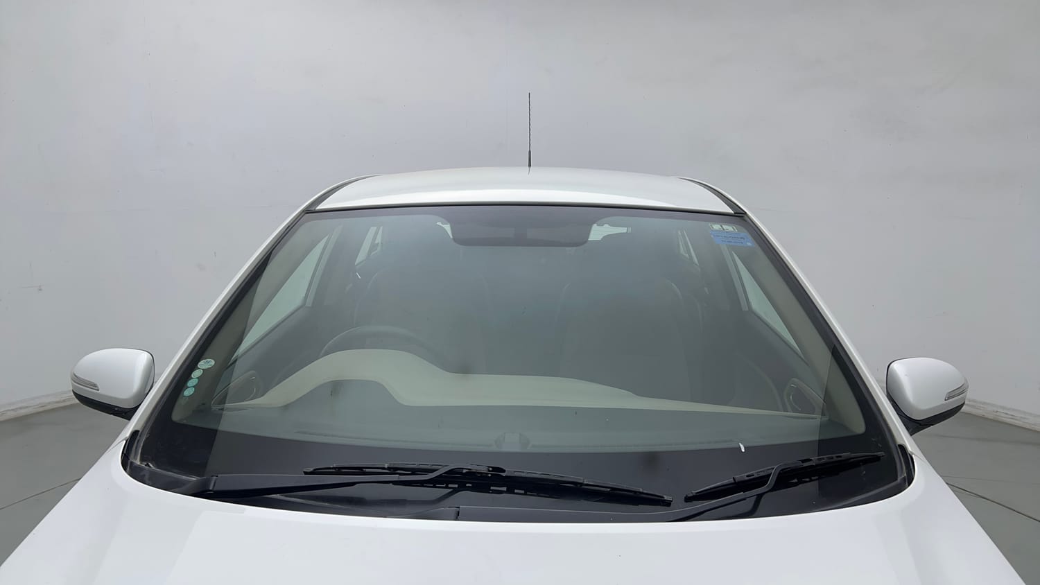 Used 2015 Hyundai Elite i20 Sportz 1.2 Petrol Manual exterior FRONT WINDSHIELD VIEW