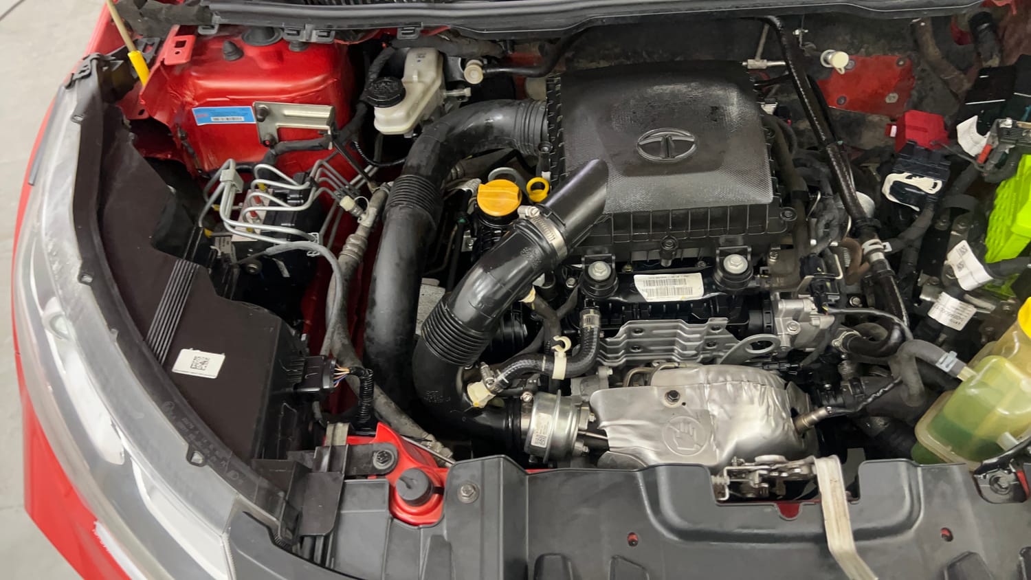 Used 2020 Tata Nexon XZA Plus (O) Dual Tone Petrol Automatic engine ENGINE RIGHT SIDE VIEW