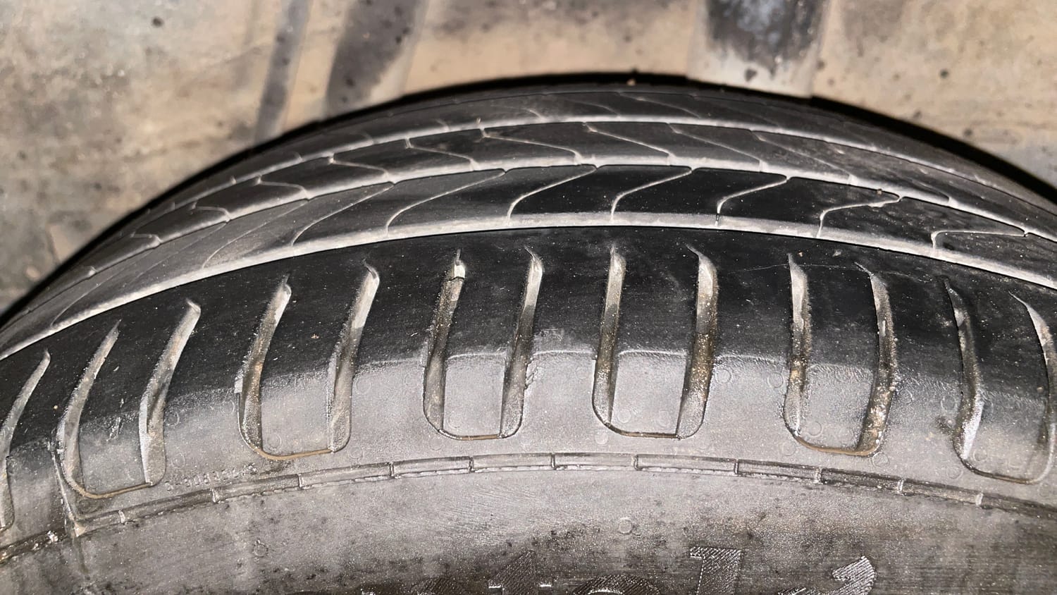 Used 2017 Honda WR-V S MT Petrol Petrol Manual tyres LEFT REAR TYRE TREAD VIEW